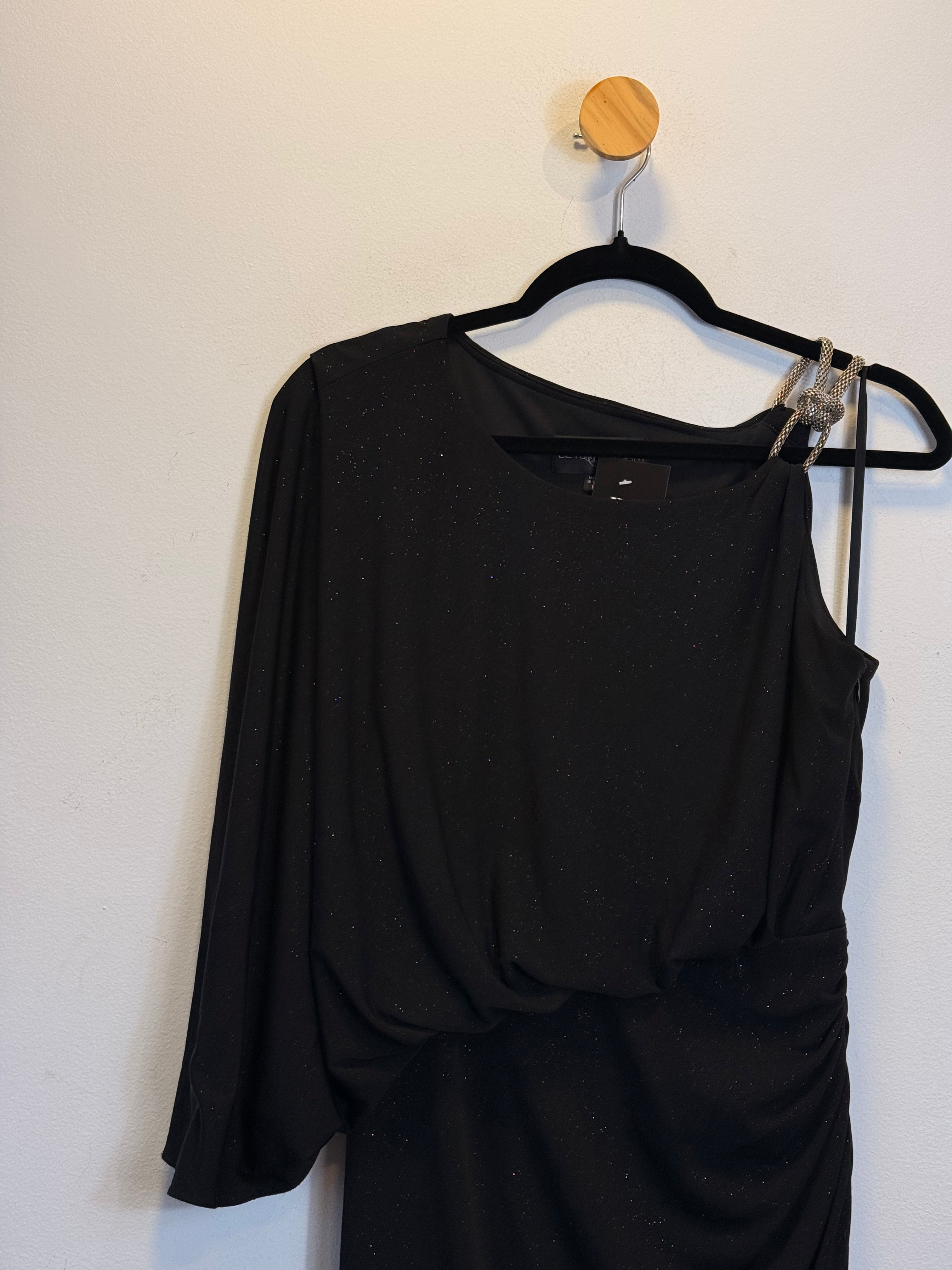Vestido Preto Betsy & Adam