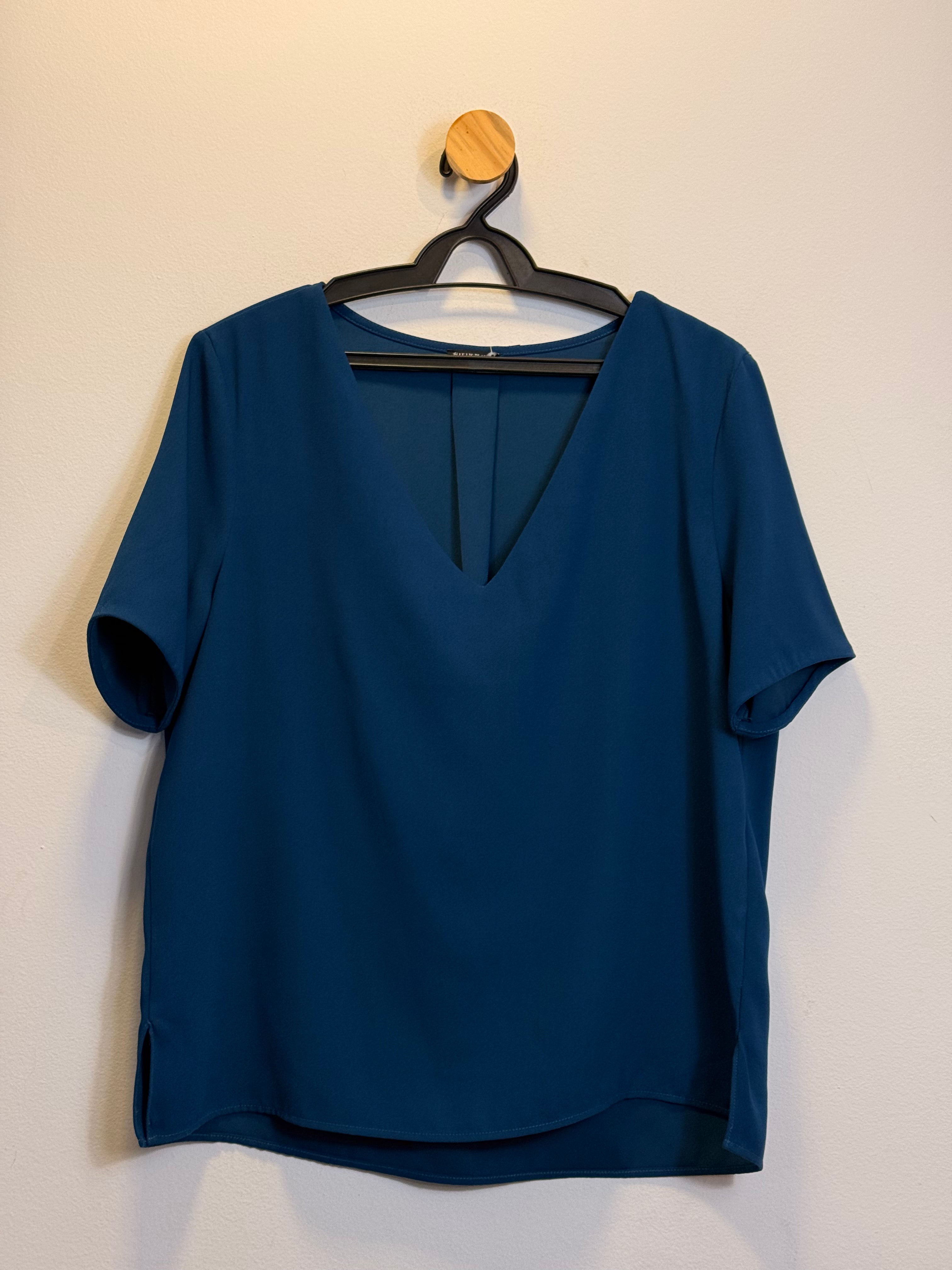 Blusa Decote V Azul Le Lis Blanc