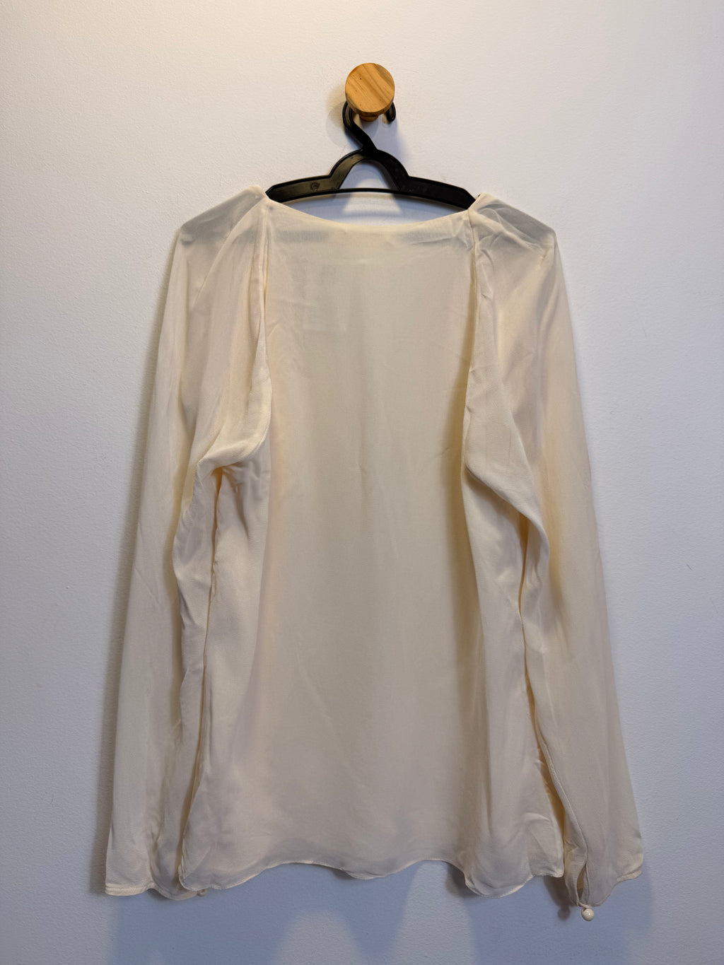 Blusa Manga Longa com Babados Cris Barros
