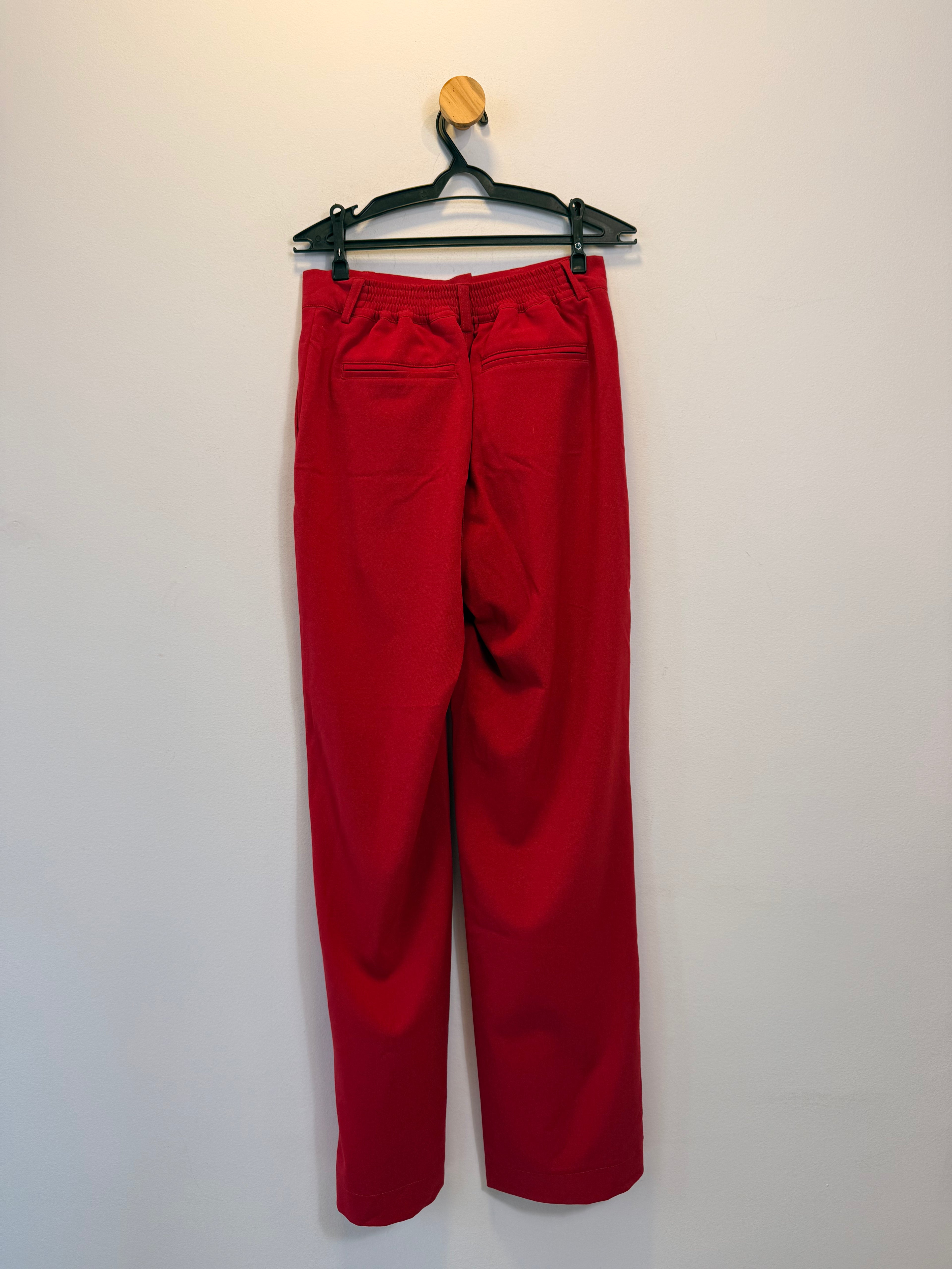 Calça Alfaiataria Vermelha Unique