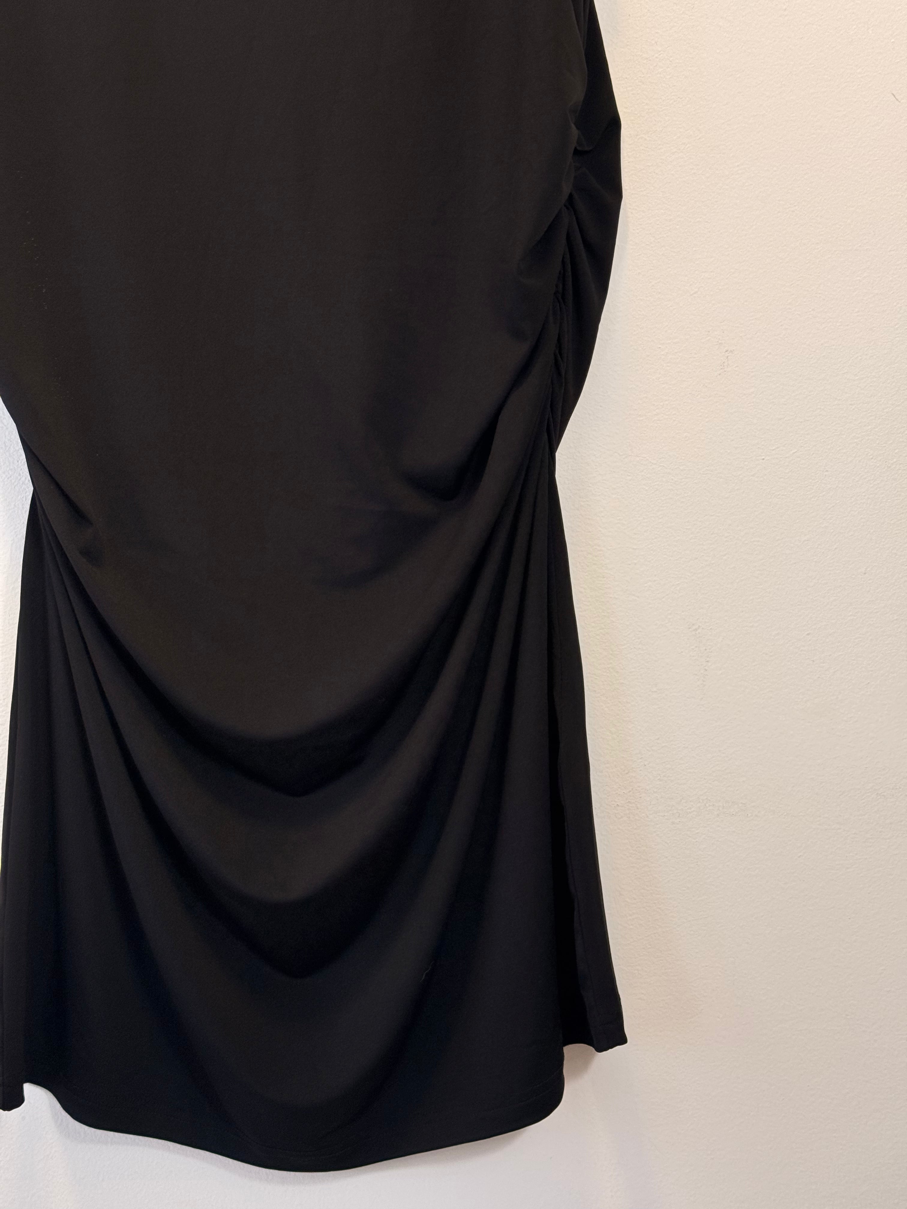 Vestido Curto Preto