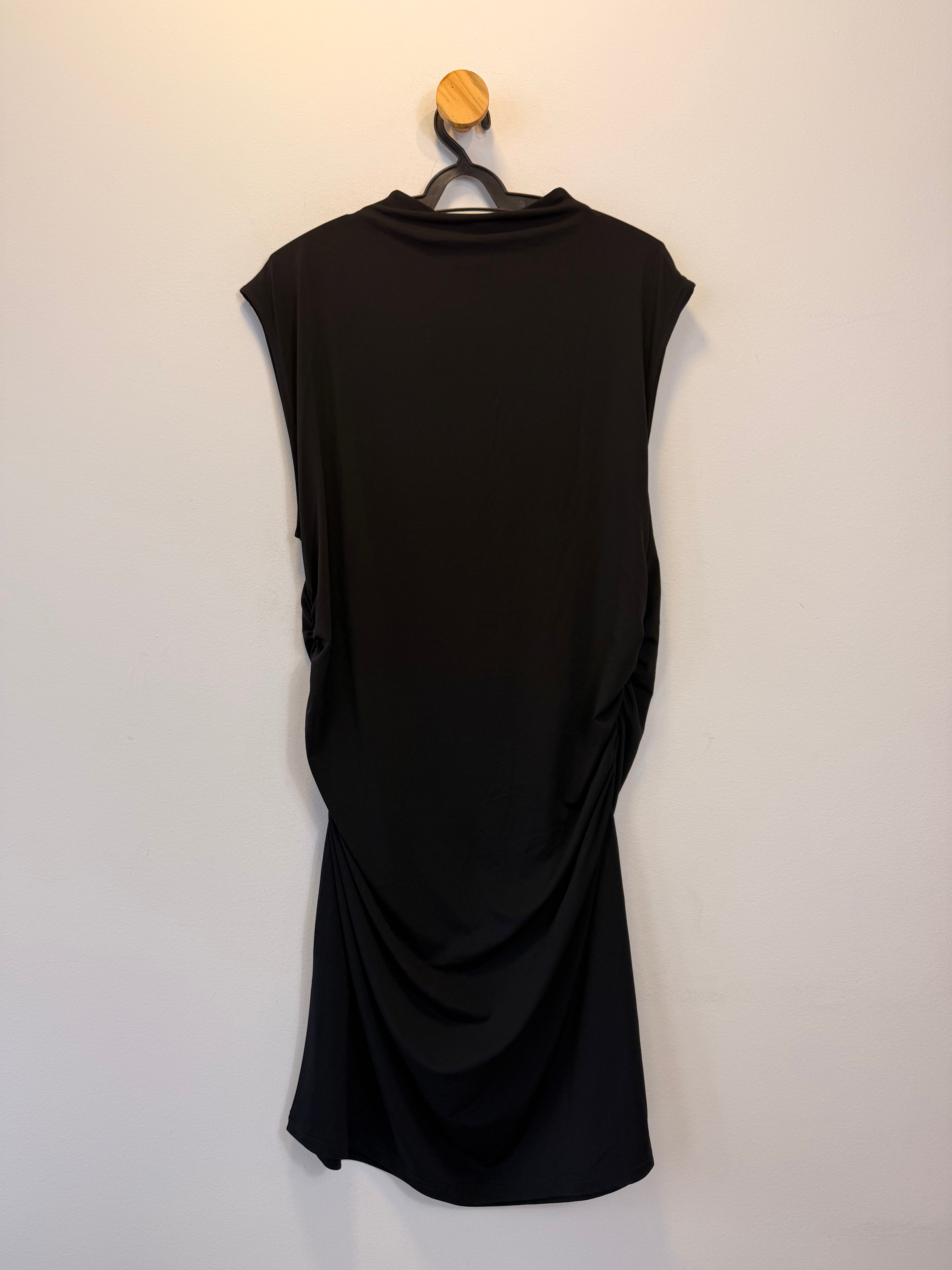 Vestido Curto Preto