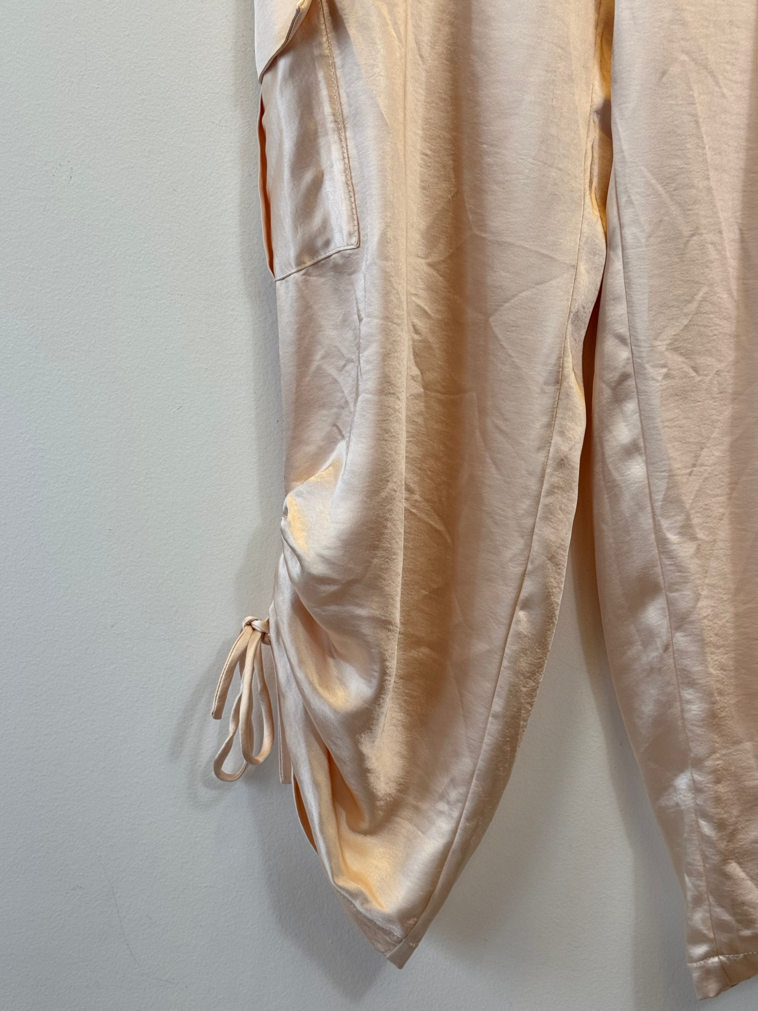 Calça Cetim Rosa Claro Maria Manô