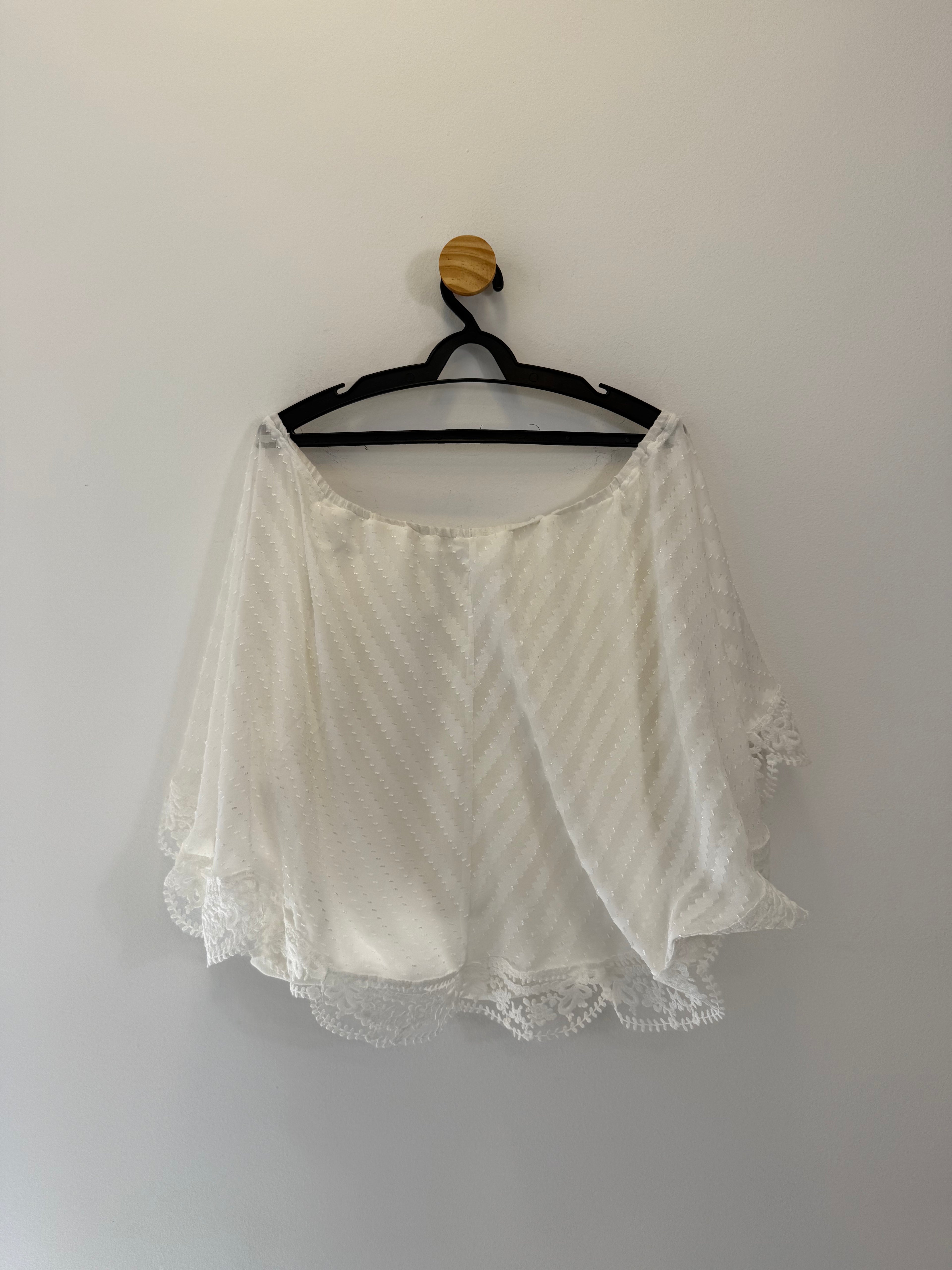 Cropped Babado Branco