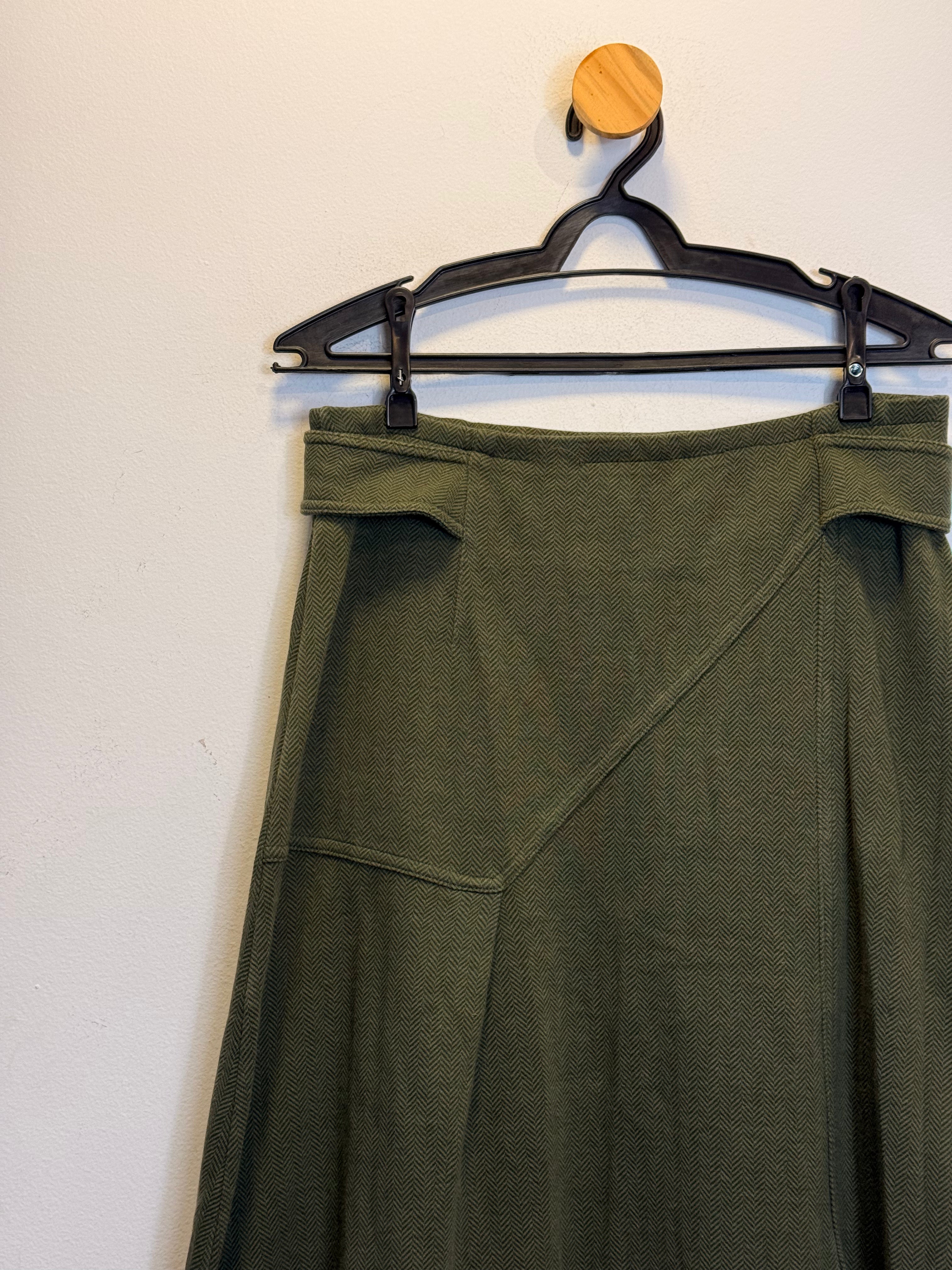Saia Verde Militar Le Lis Blanc