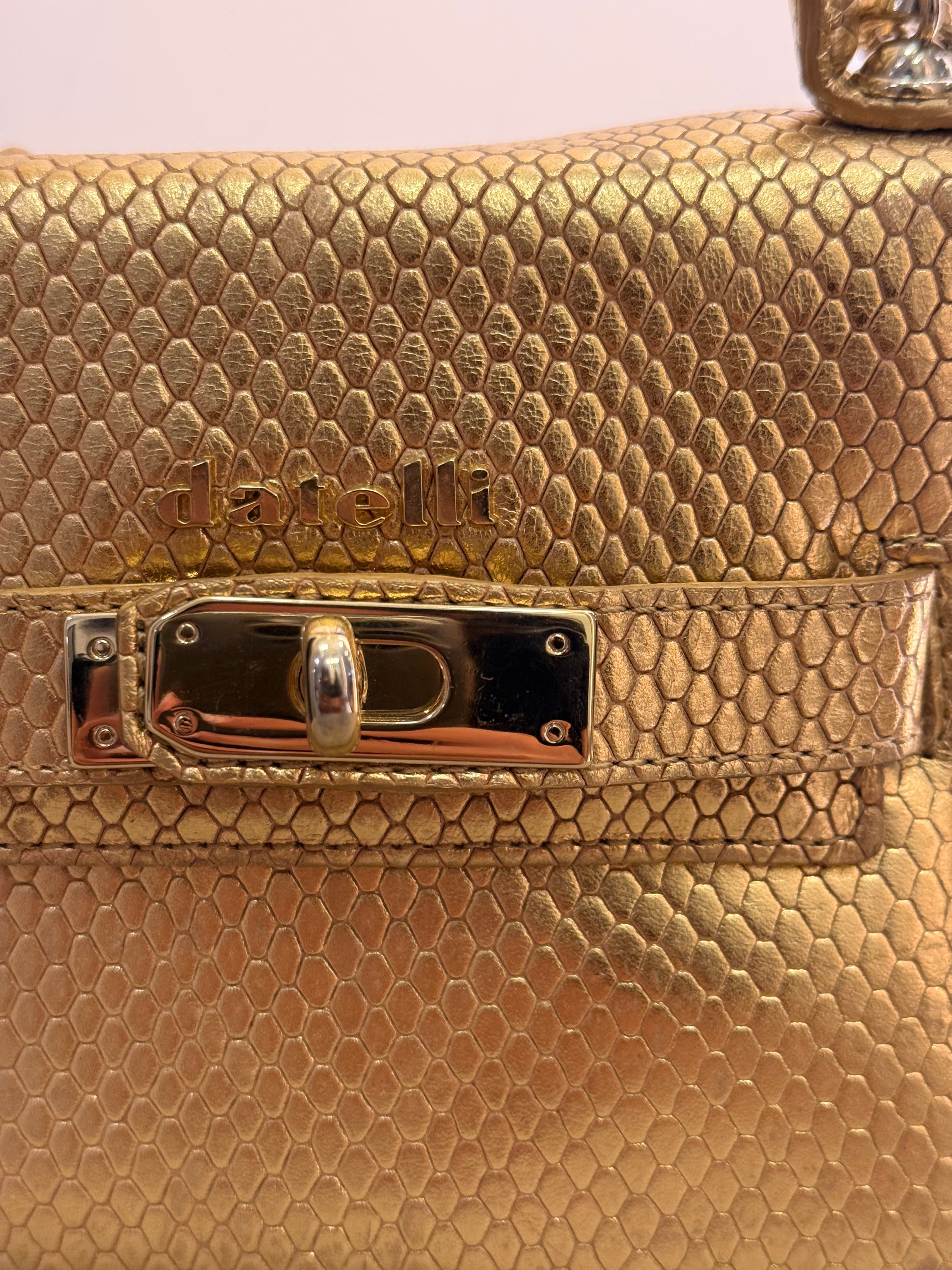 Bolsa Dourada em Couro Datelli
