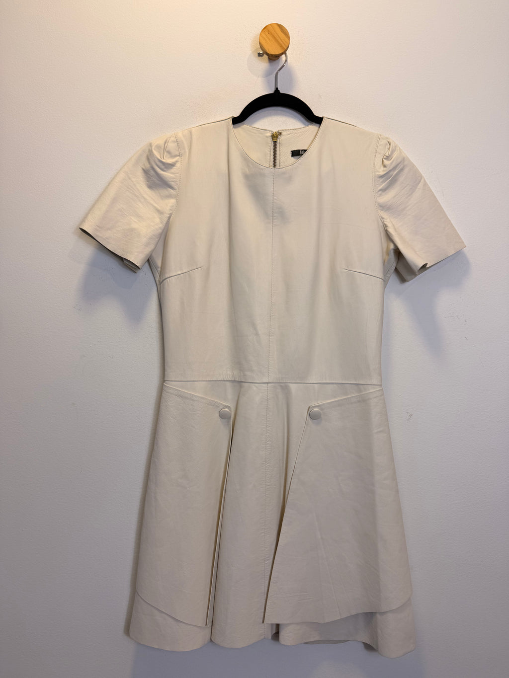 Vestido Off White Couro Bria