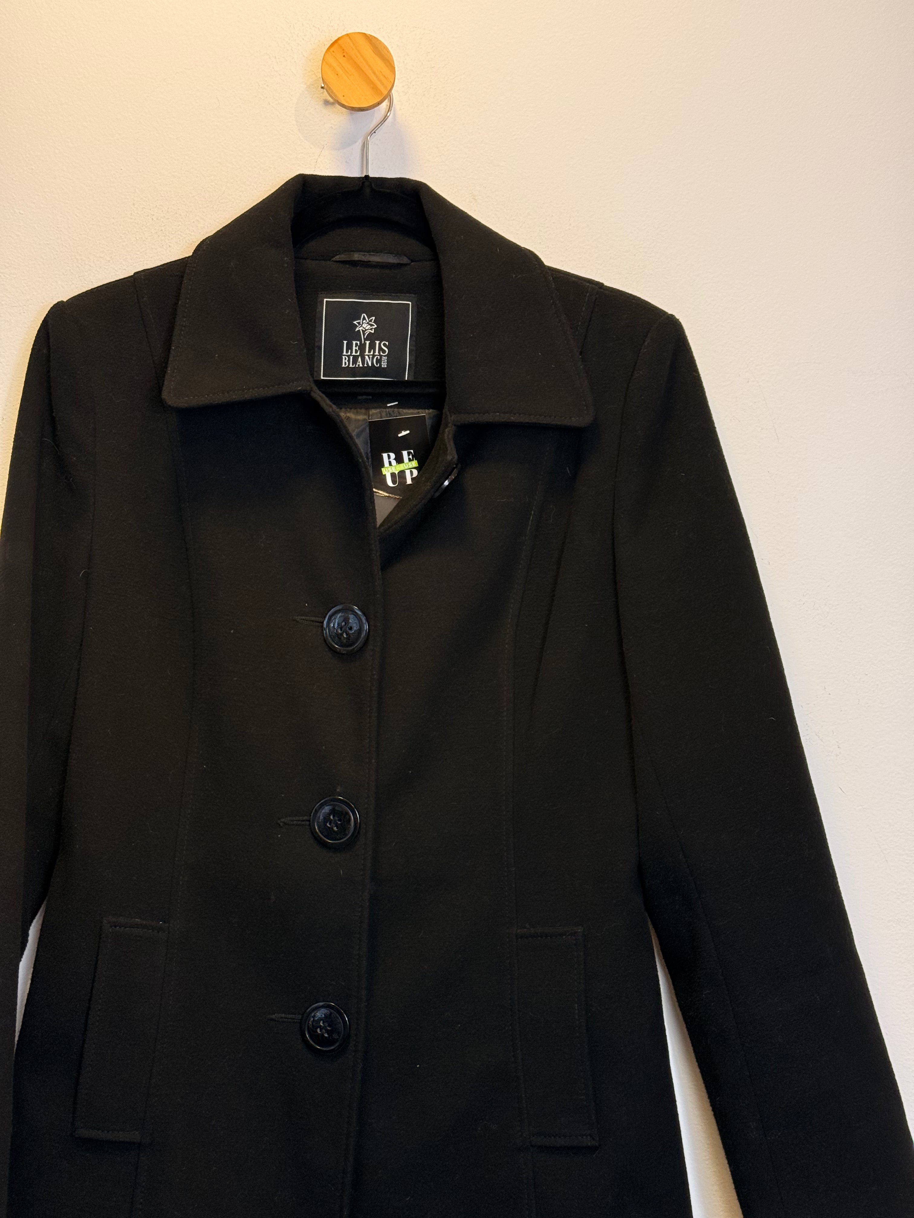 Casaco Preto Le Lis Blanc