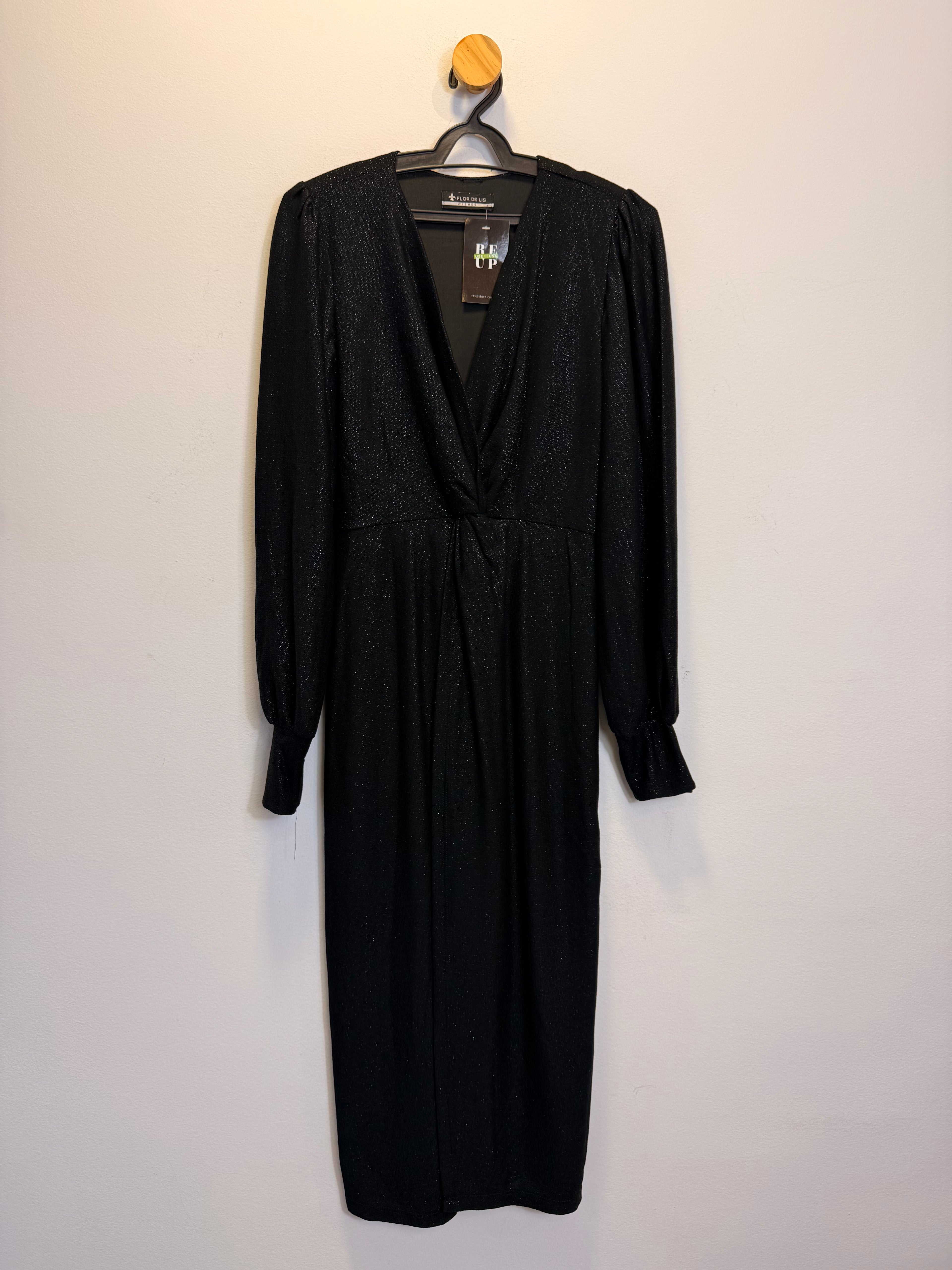 Vestido Preto Flor de Lis