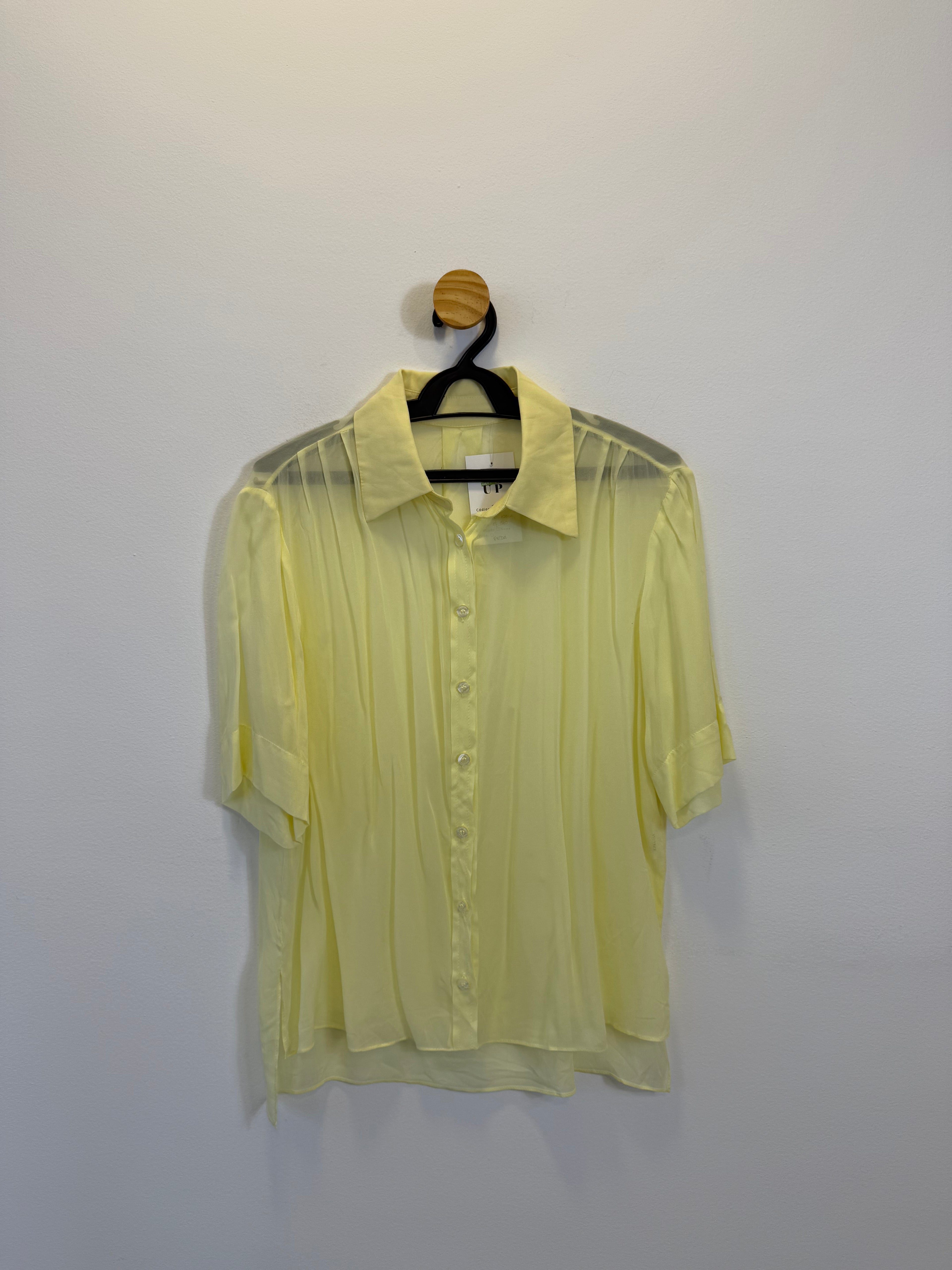 Camisa de Seda Amarela