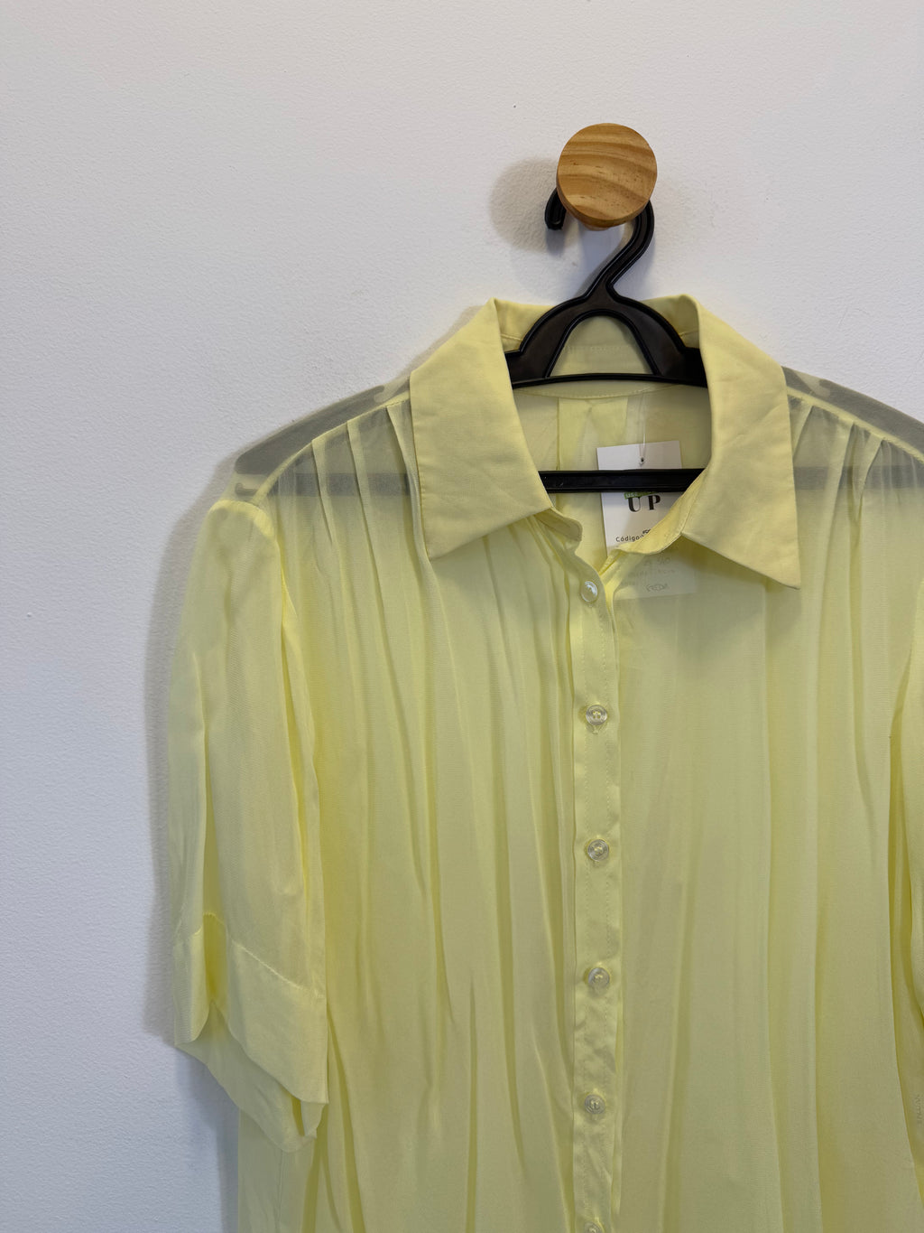 Camisa de Seda Amarela