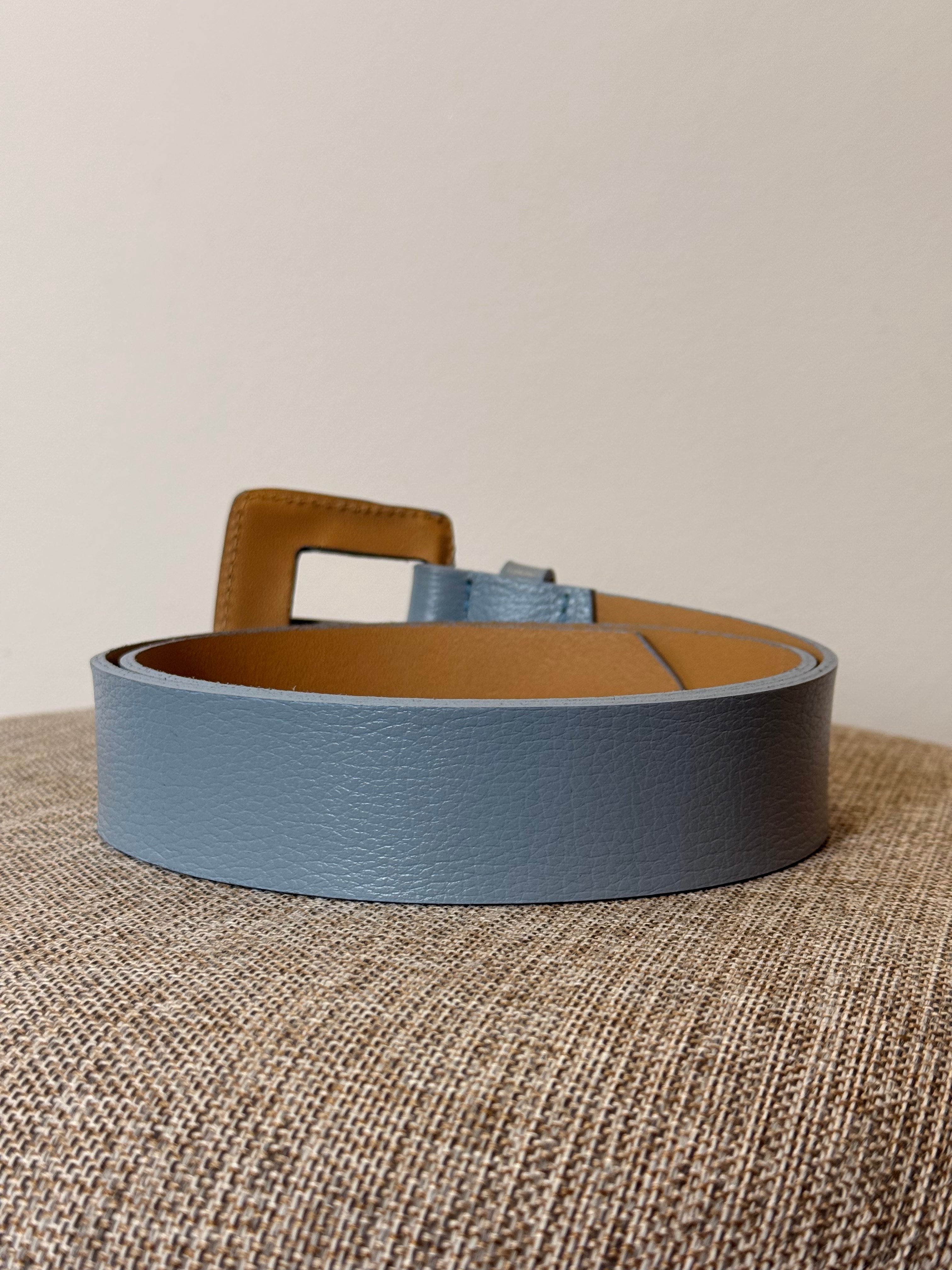 Cinto em Couro Azul