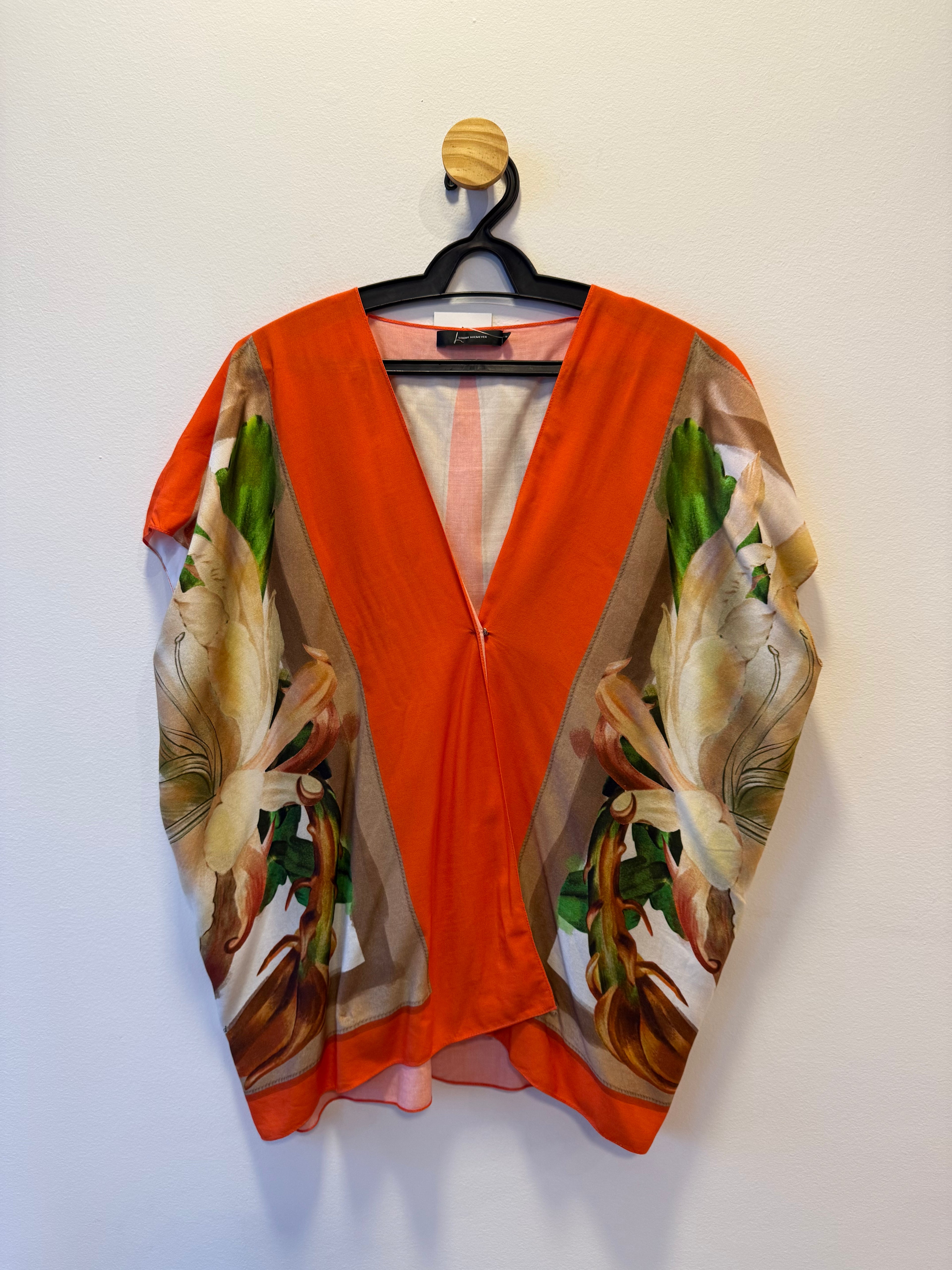 Blusa Laranja Estampa Floral