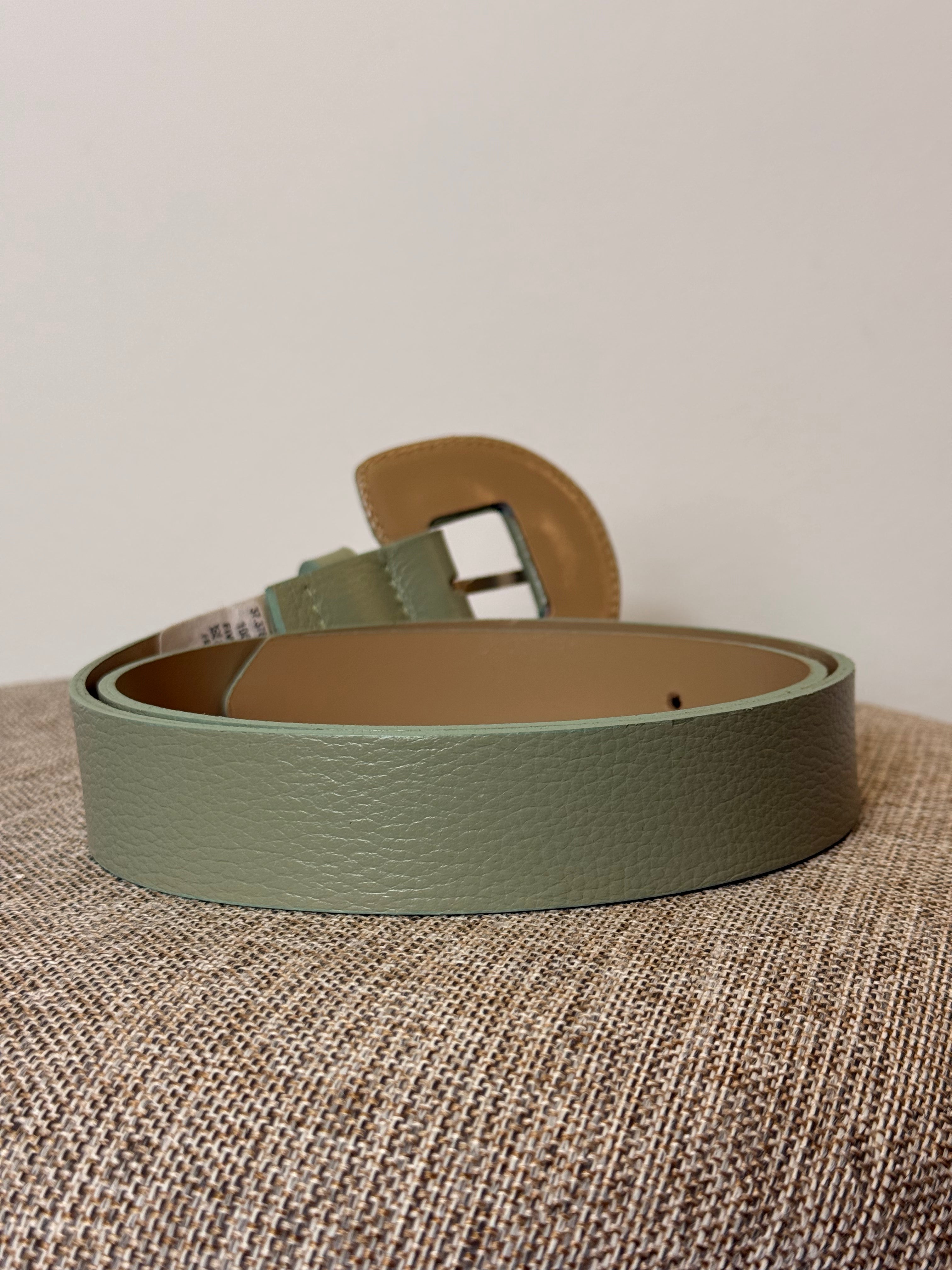 Cinto em Couro Verde