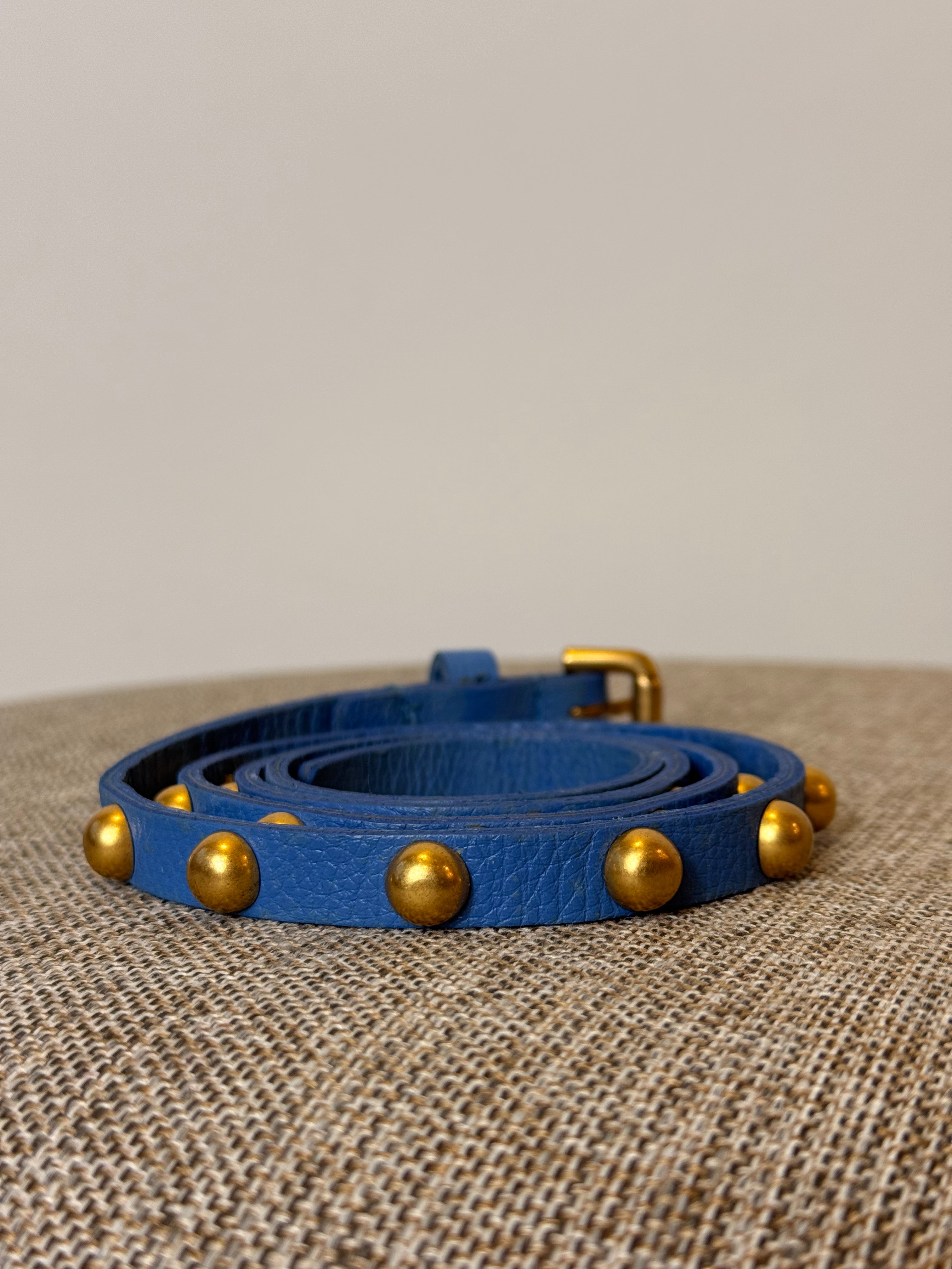 Cinto em Couro Azul e Dourado