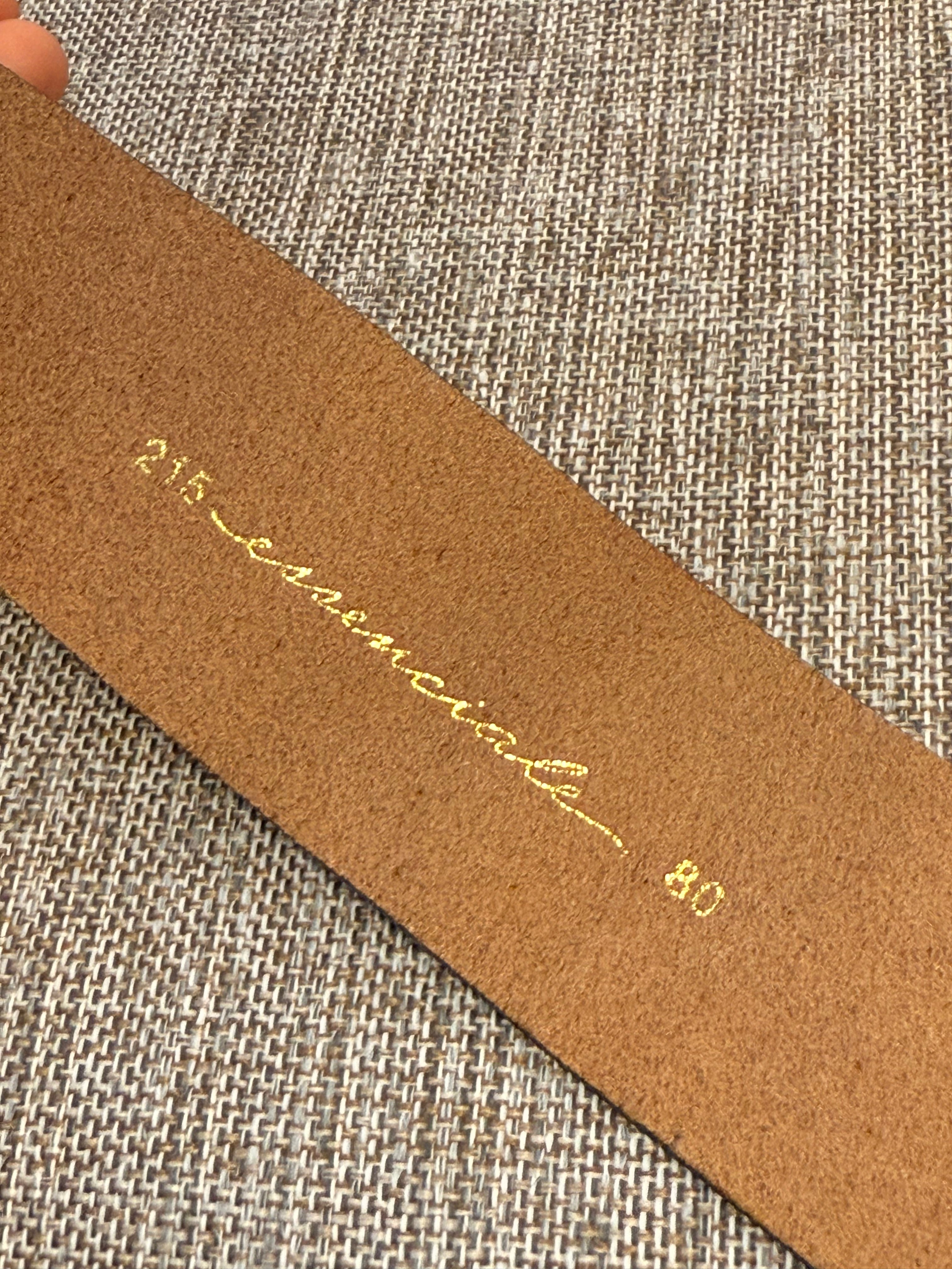 Cinto em Couro Azul Marinho