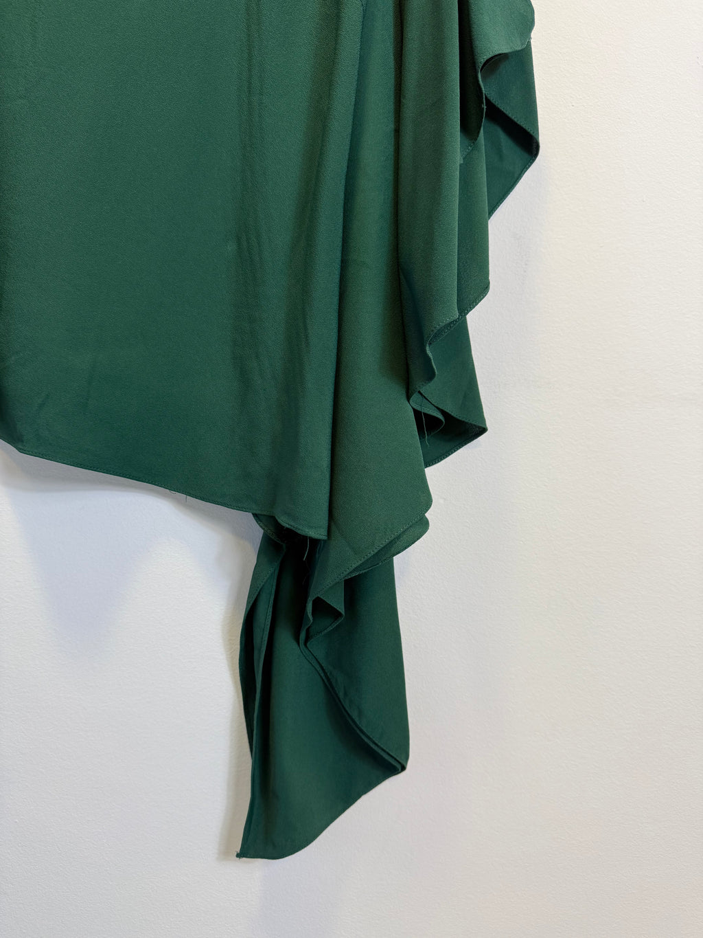 Blusa Verde Assimétrica