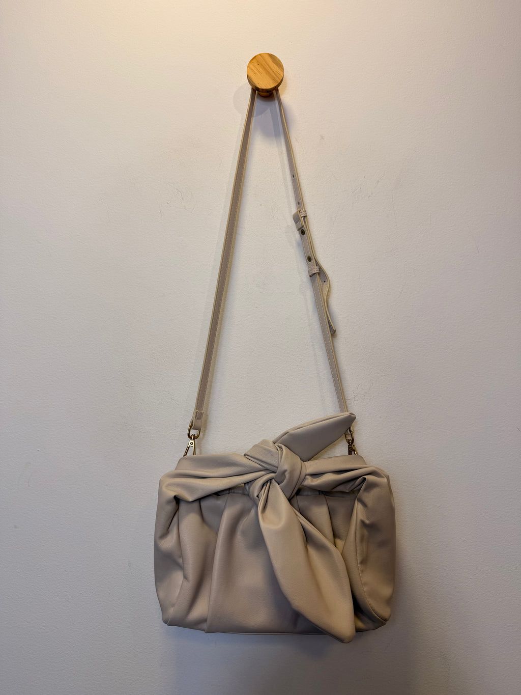 Bolsa Off White Nó