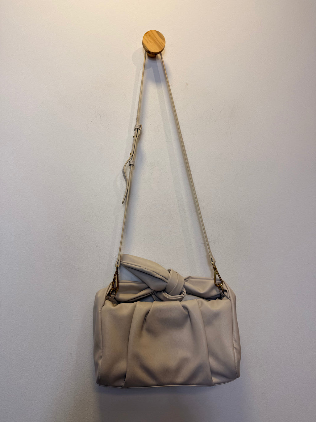 Bolsa Off White Nó