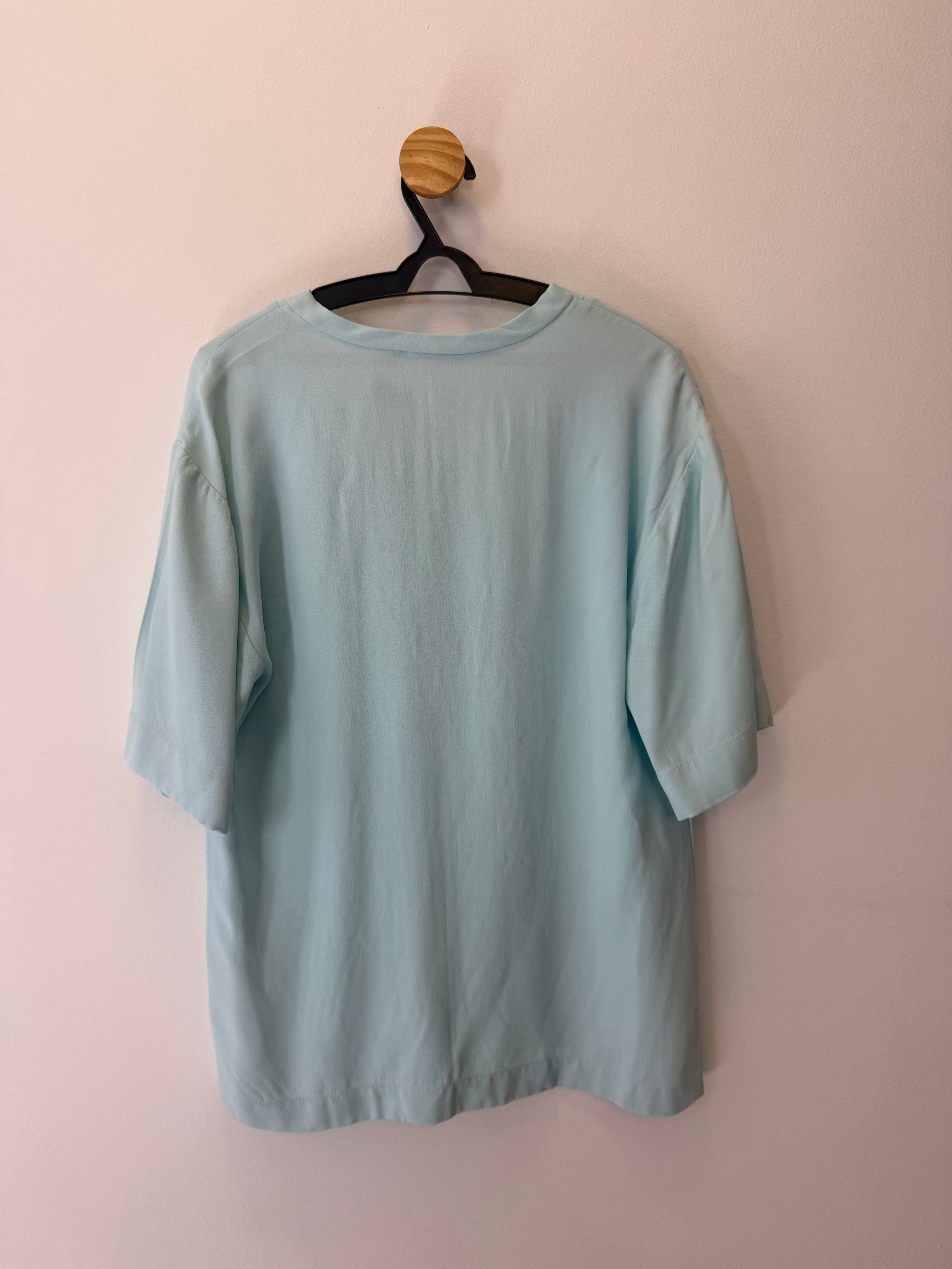 Camiseta Azul Claro