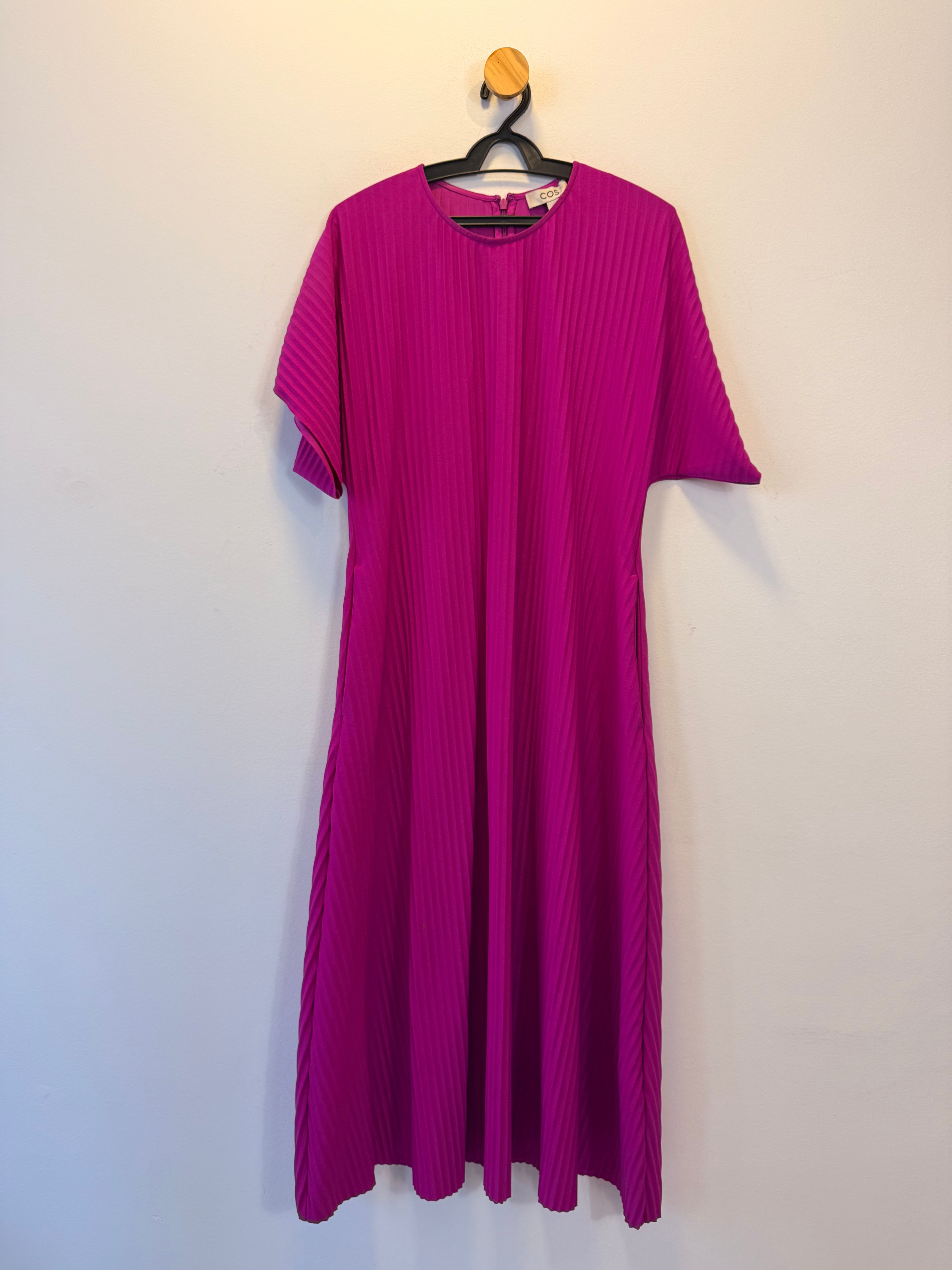 Vestido Rosa Cos