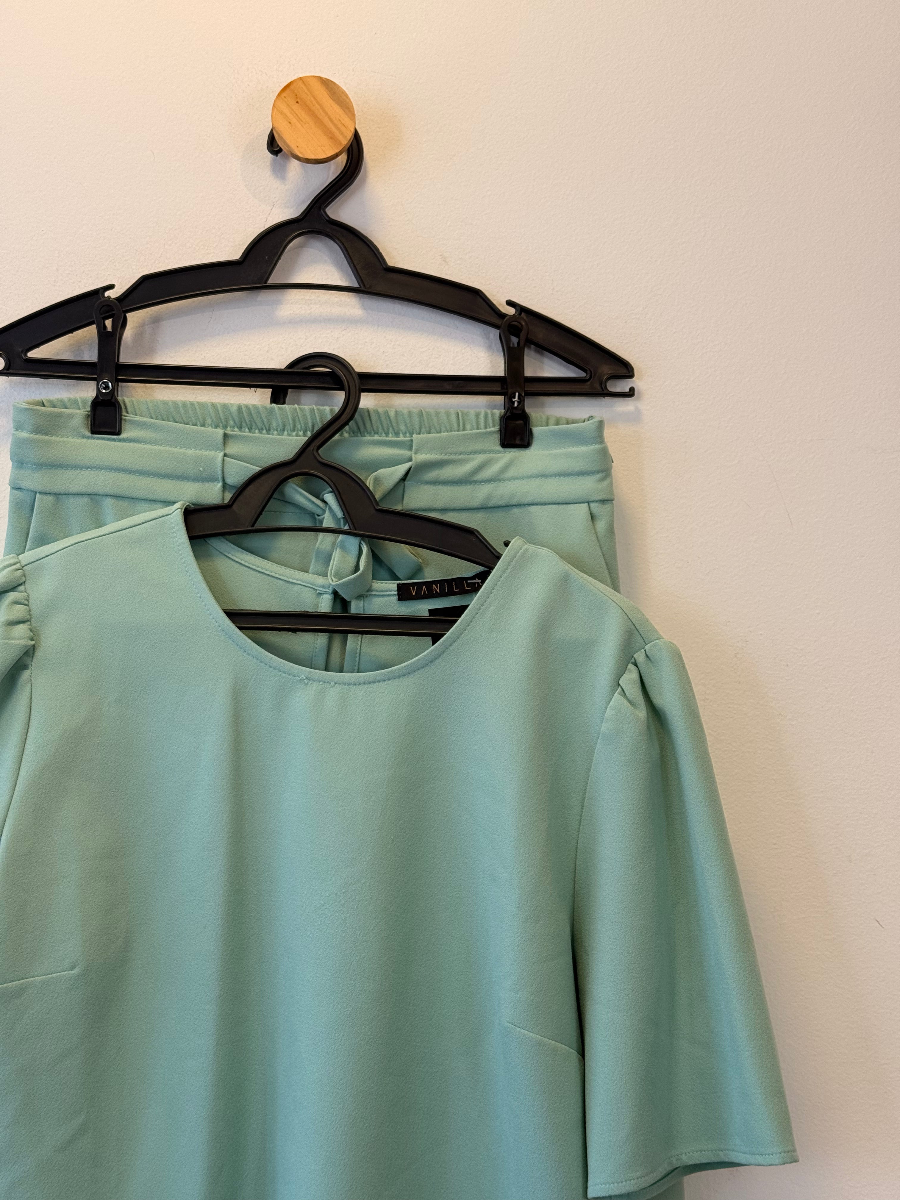 Conjunto Verde Vanilla