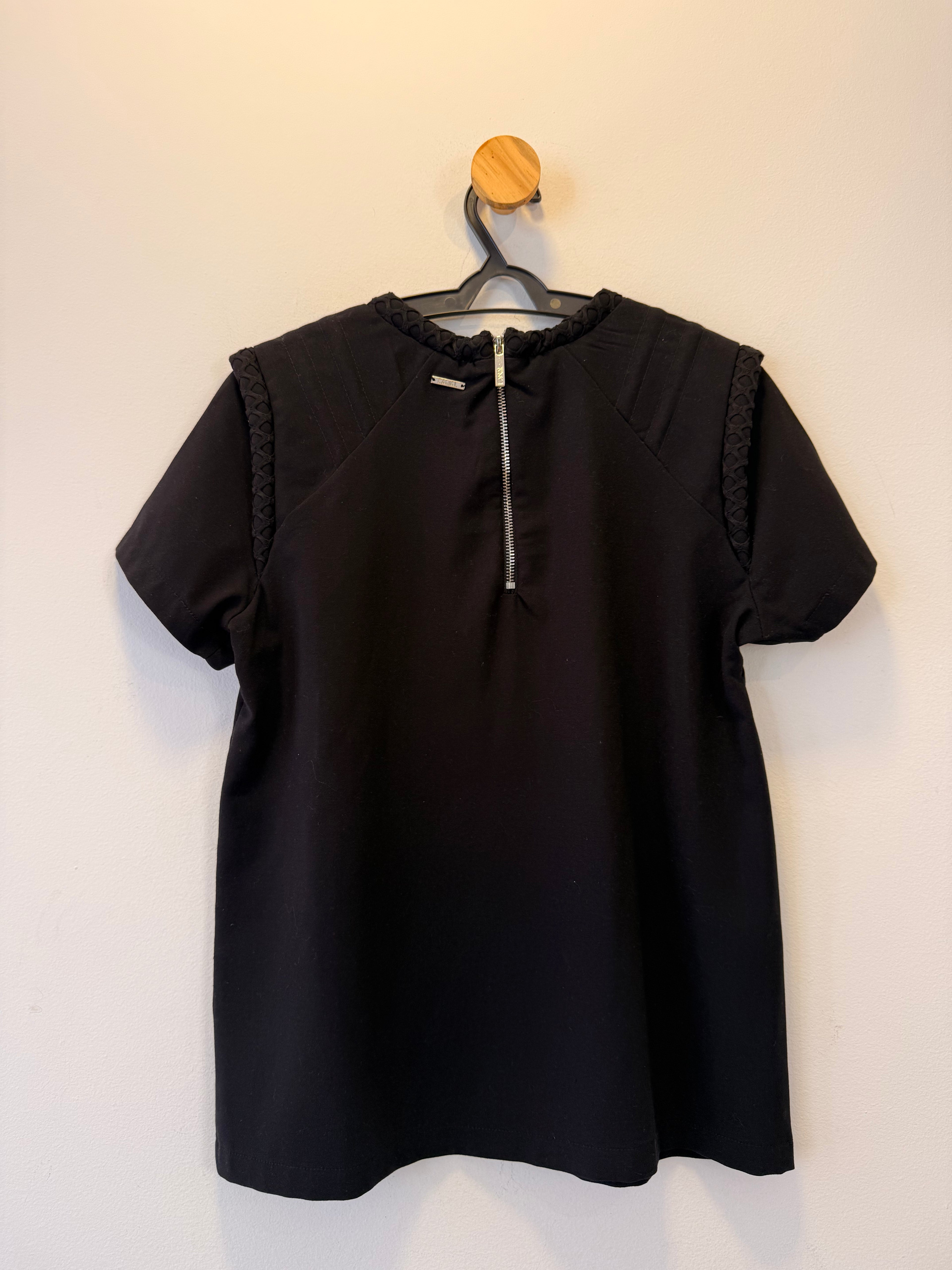 Blusa Preta Canal