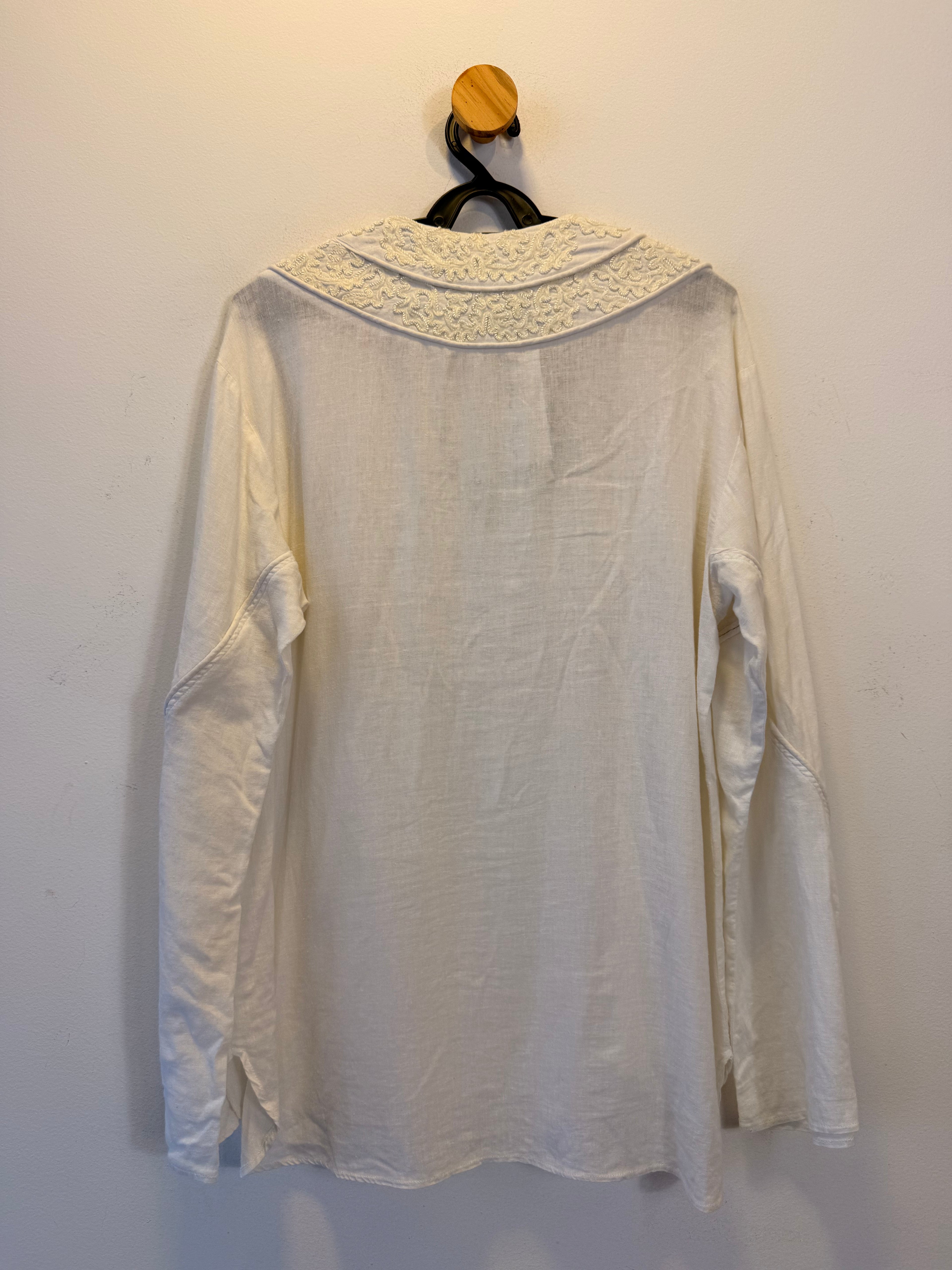 Blusa Branca Cris Barros