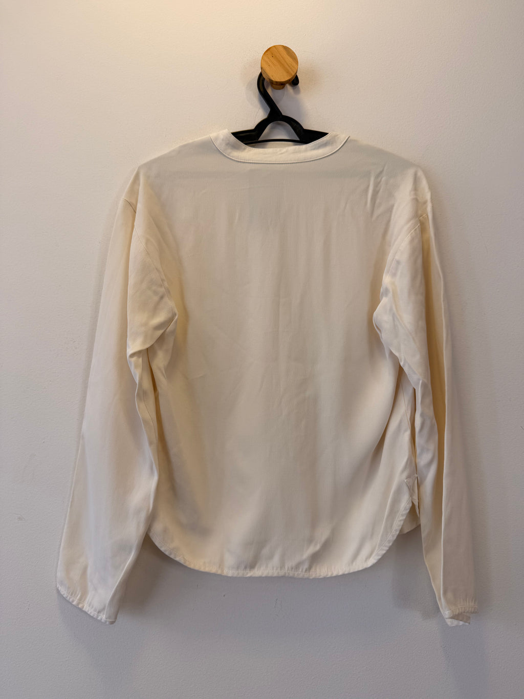 Blusa Off White Cris Barros