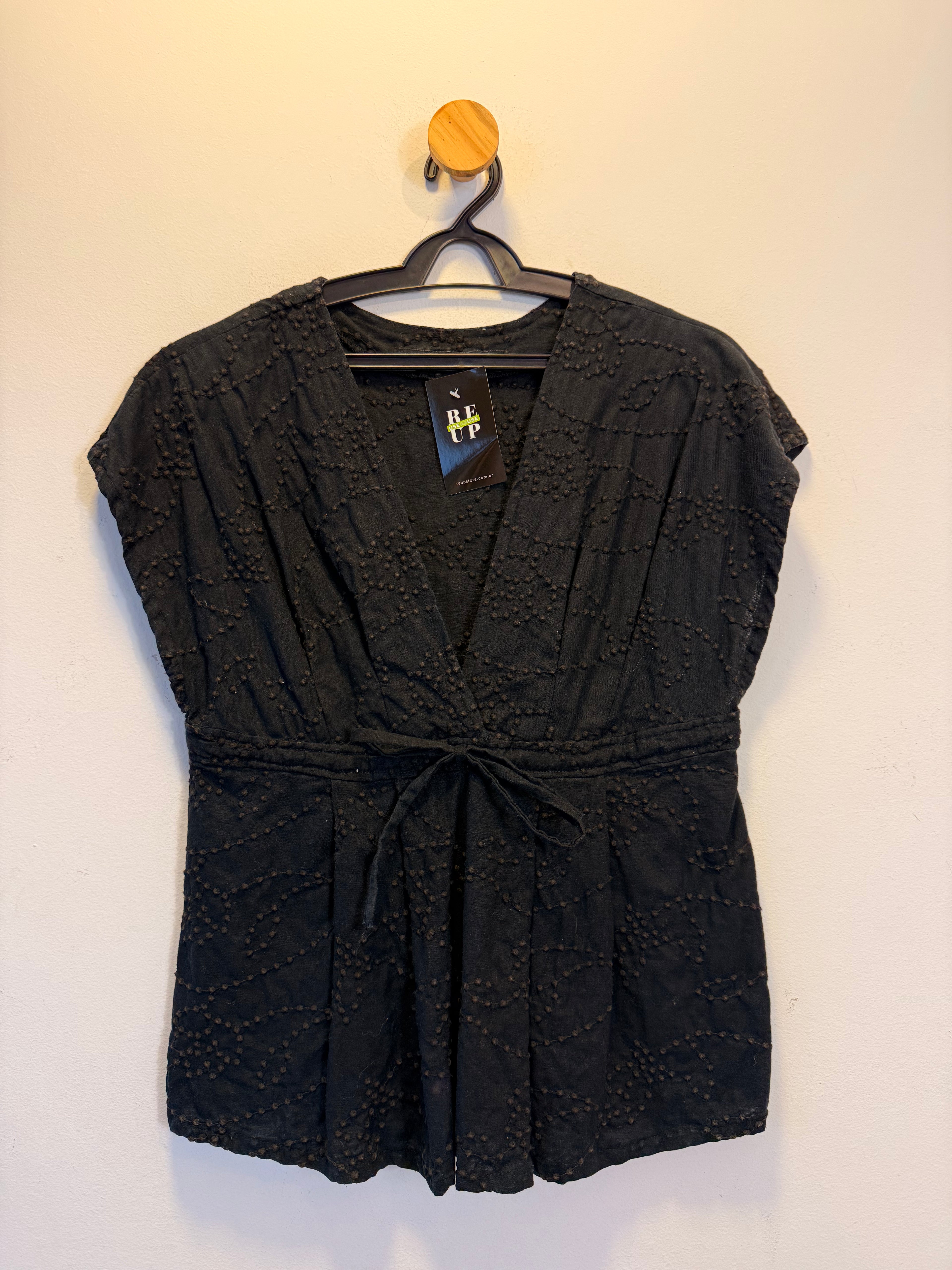 Blusa Preta AMP