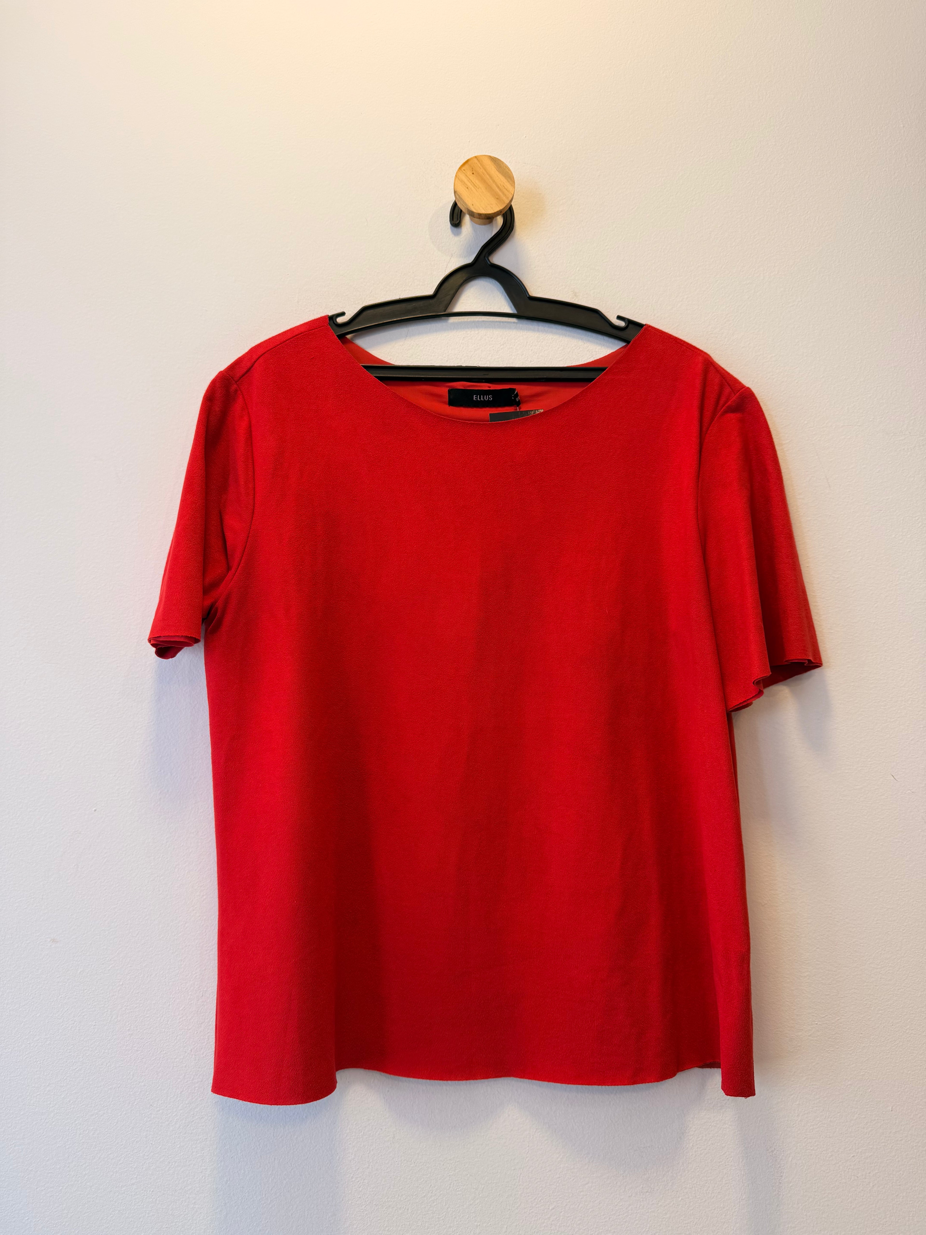 Blusa Manga Curta Vermelha