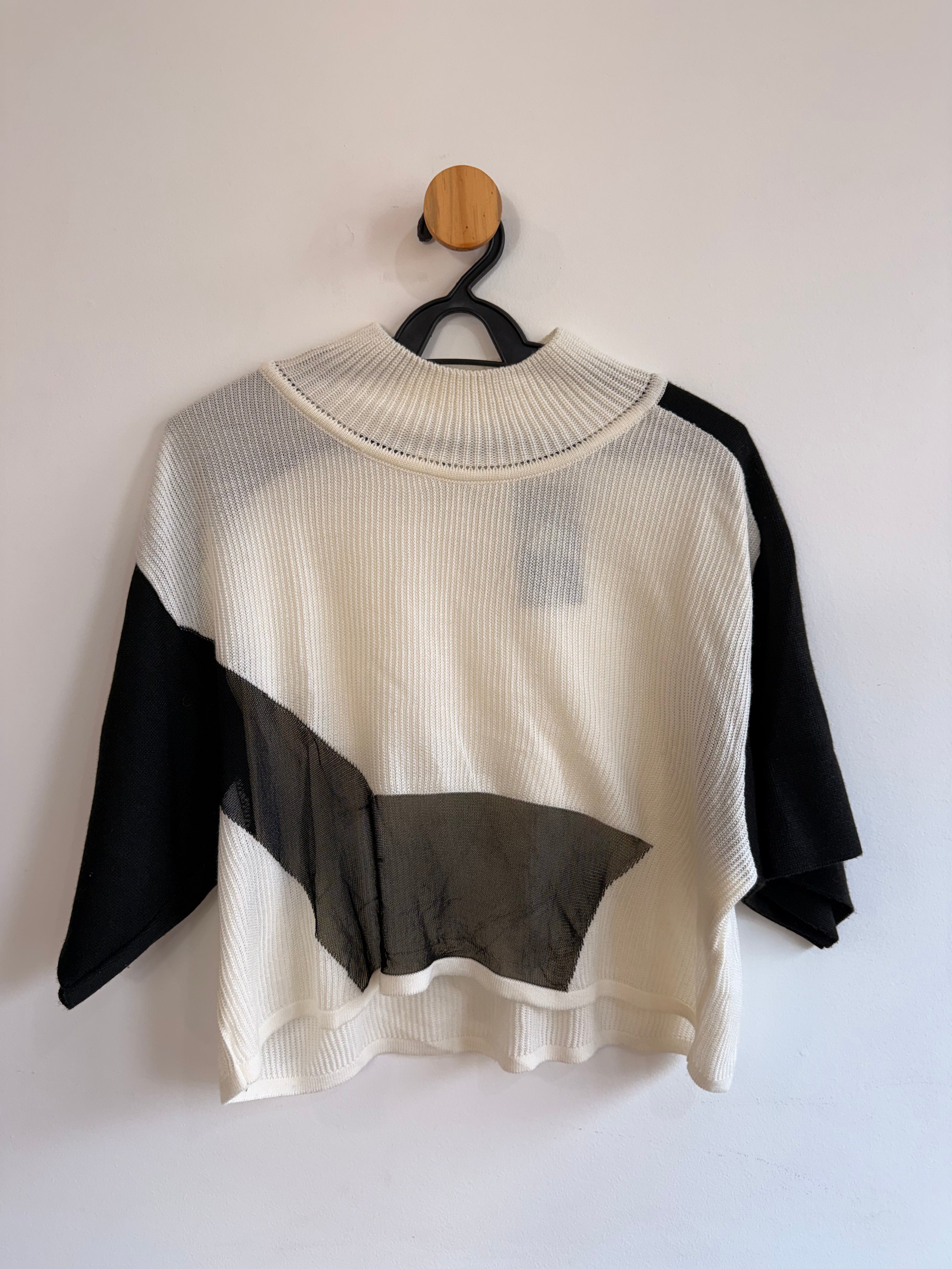 Blusa em Malha OPEN