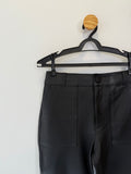 Calça Capri em Couro