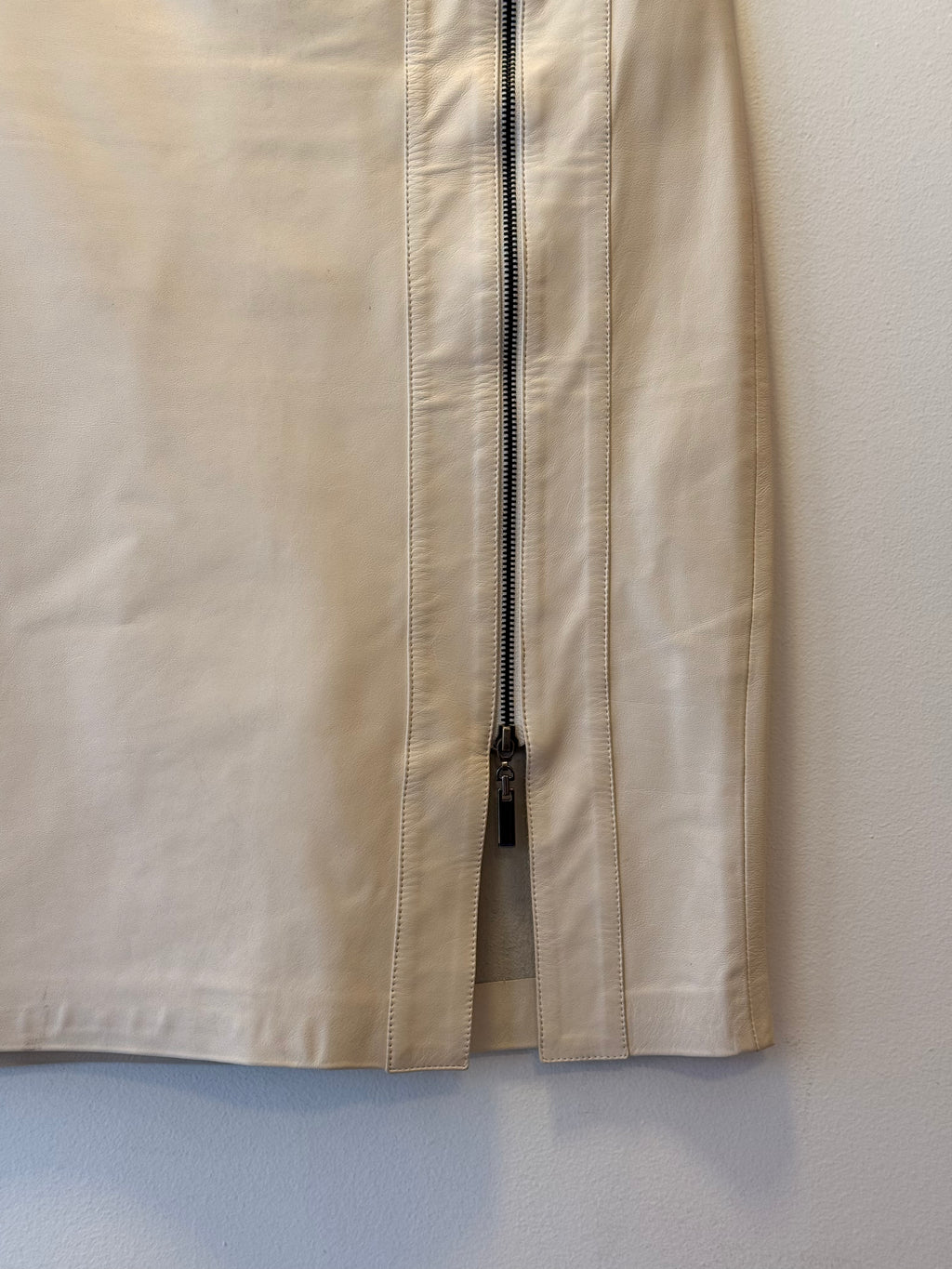 Saia de Couro Midi Off White