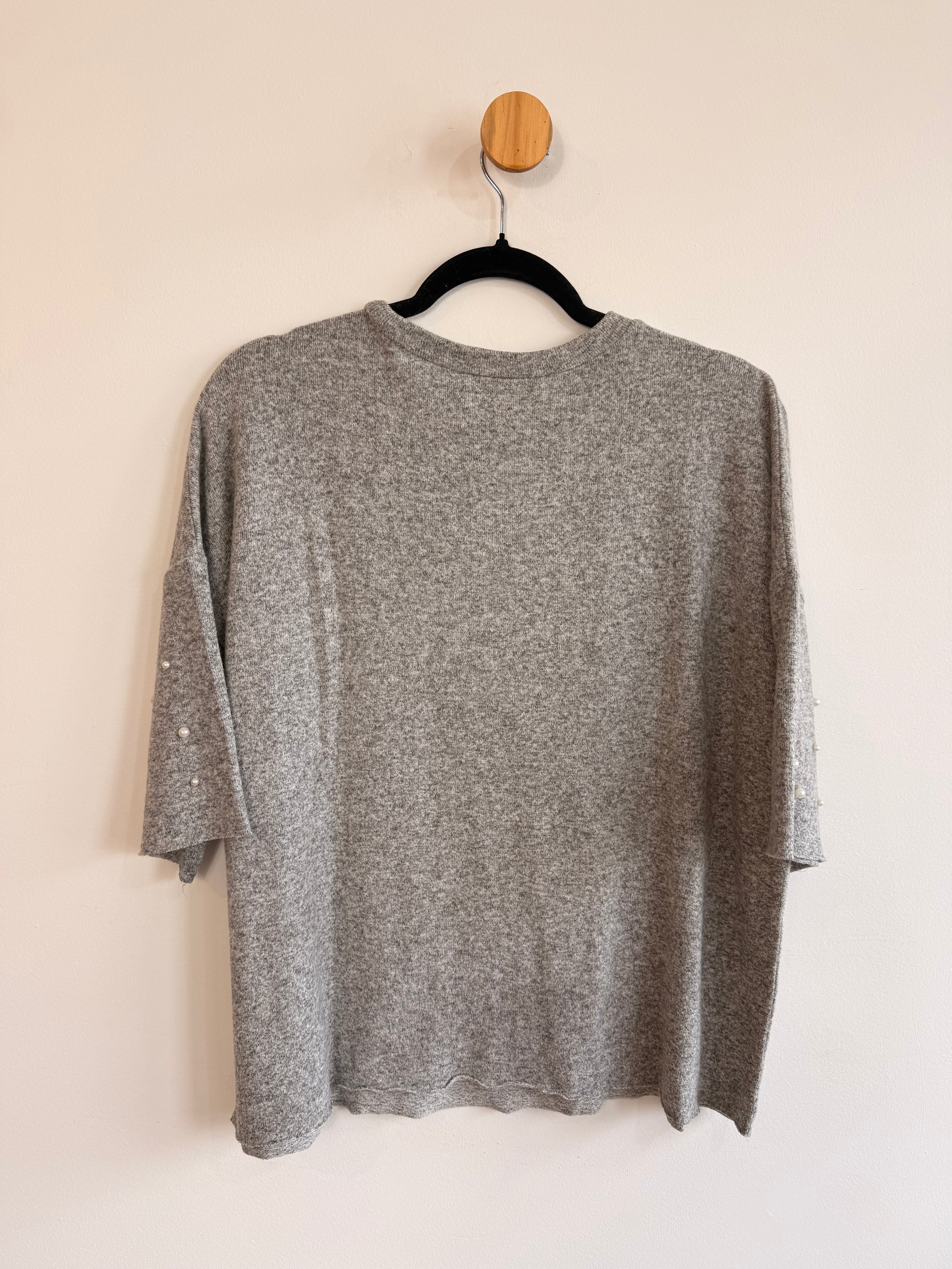 Blusa Cinza em Malha Zara