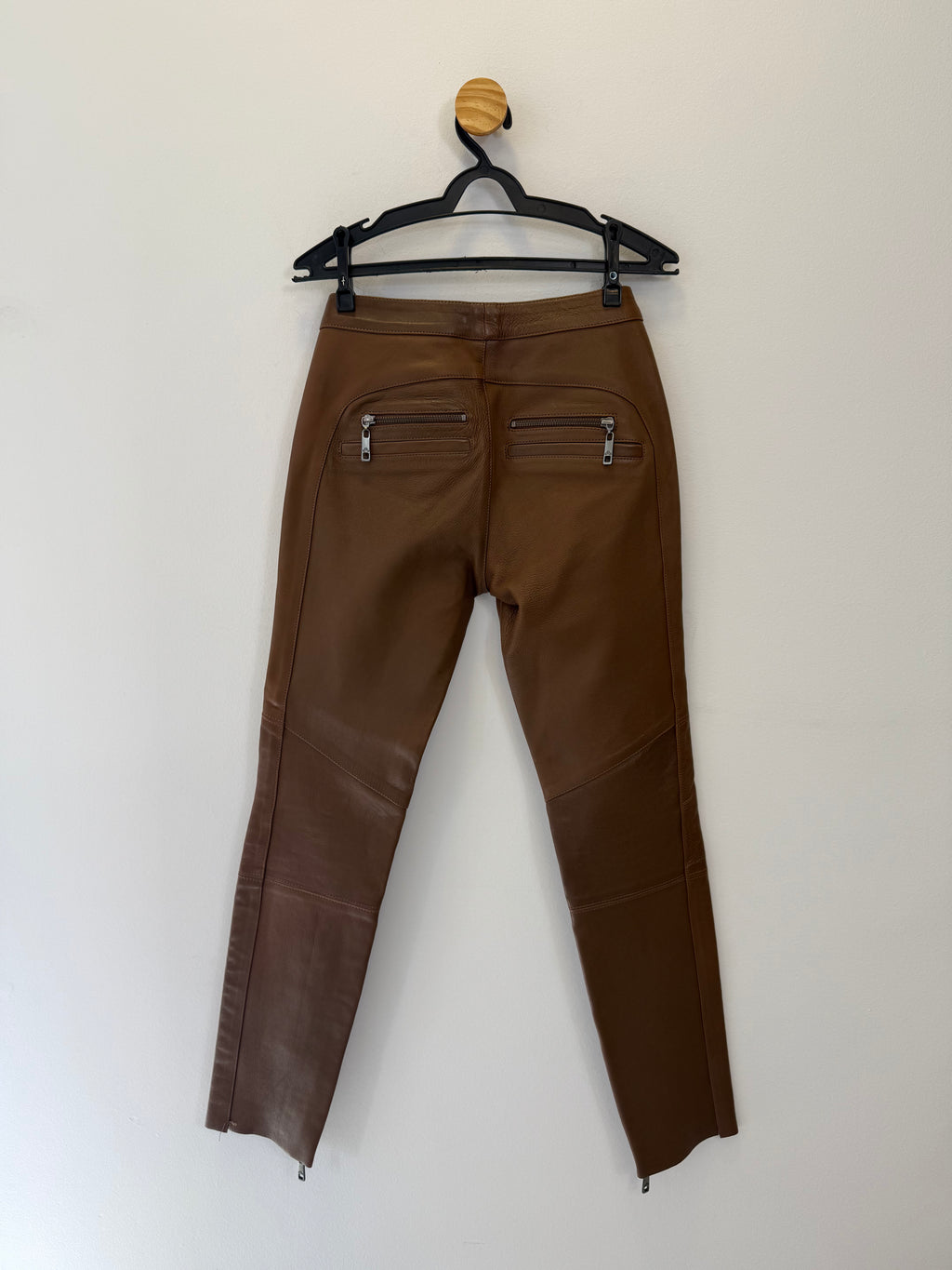 Calça Montaria em Couro Caramelo
