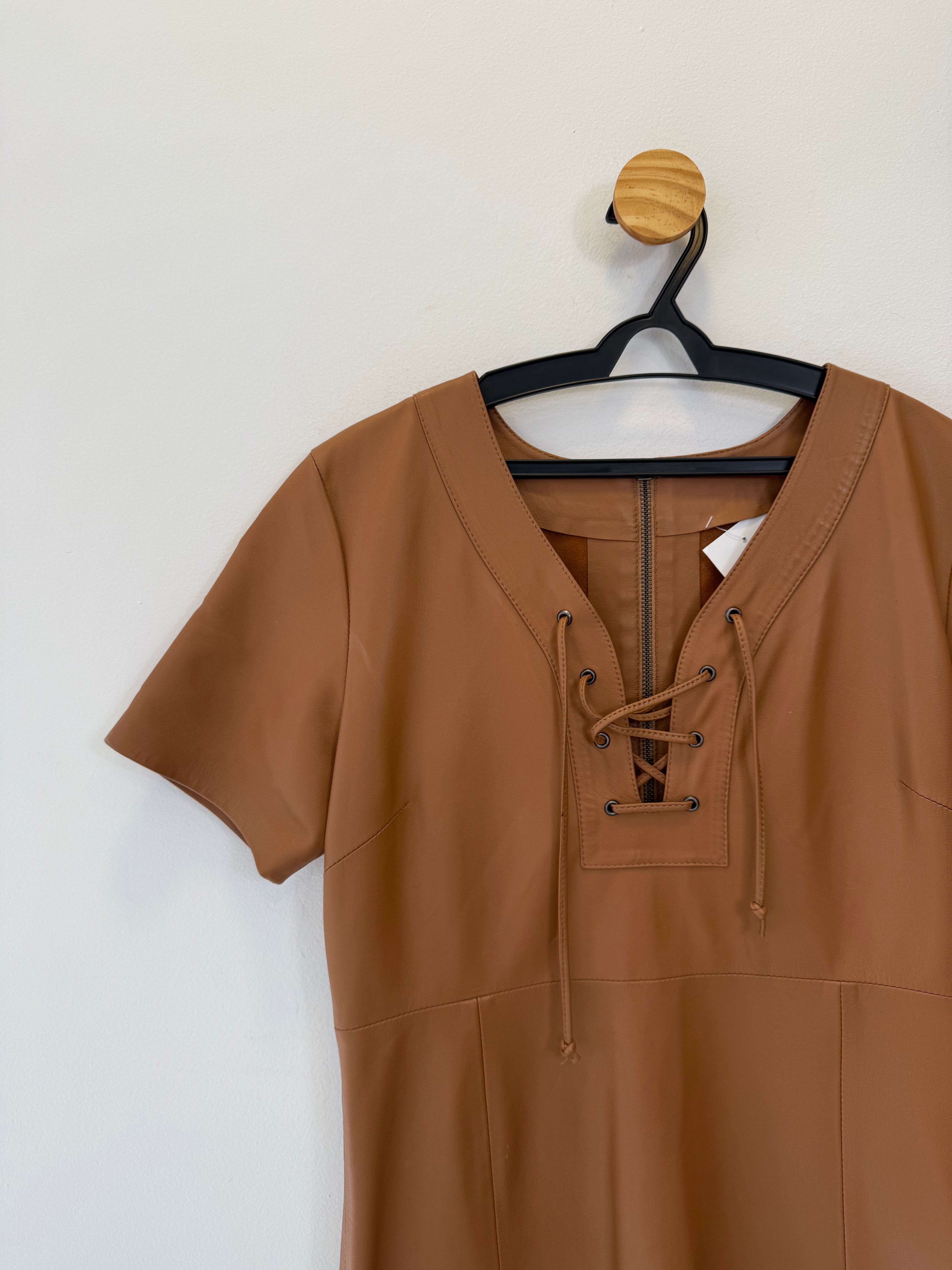 Vestido de Couro Caramelo