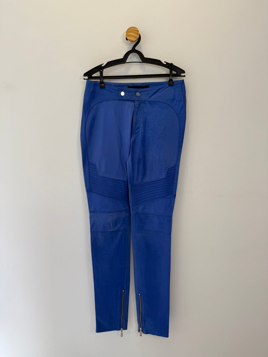 Calça em Couro Azul