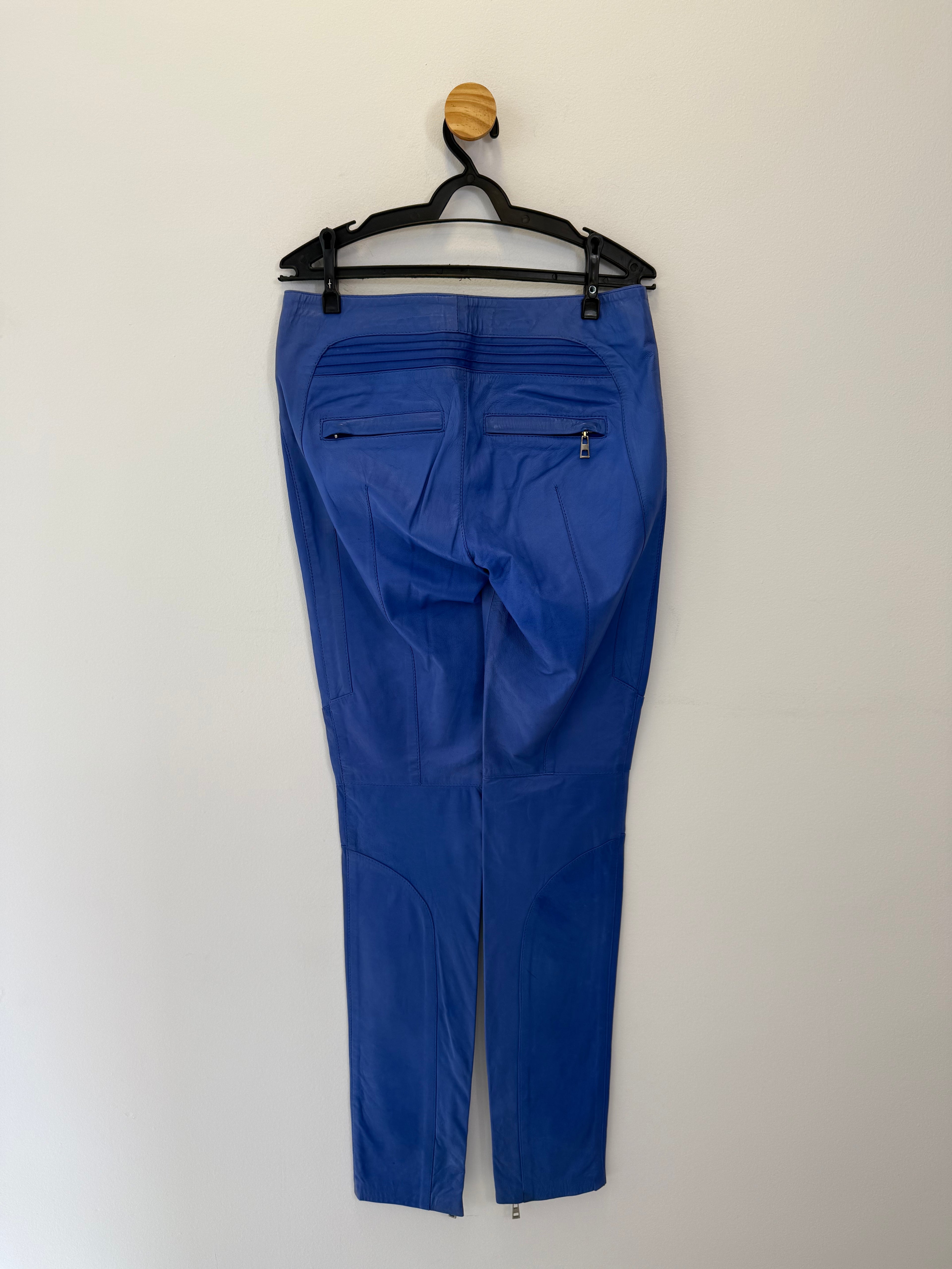 Calça em Couro Azul