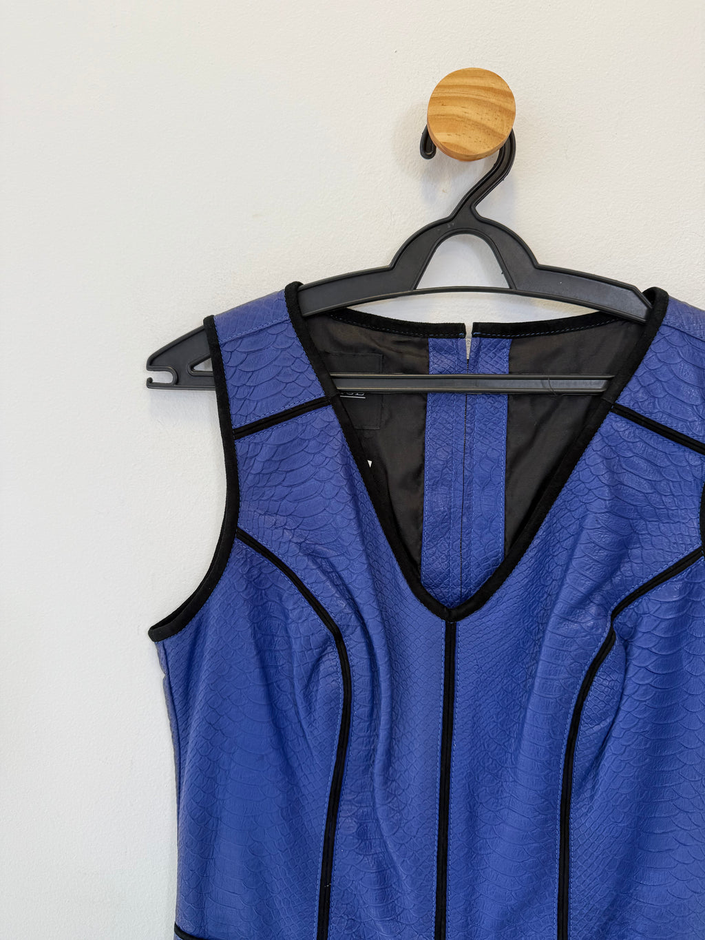 Vestido em Couro Animal Print Azul