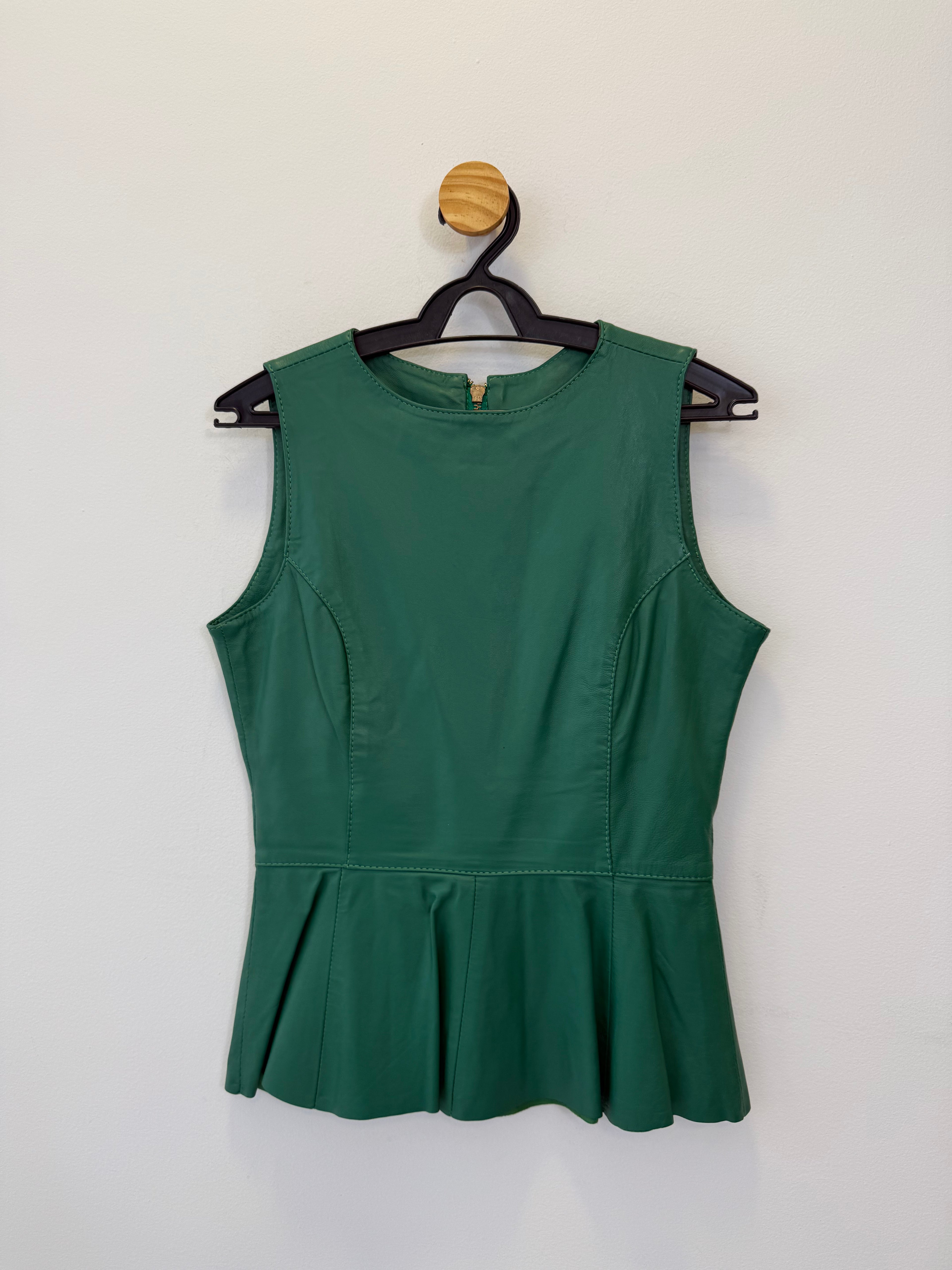 Blusa em Couro Verde