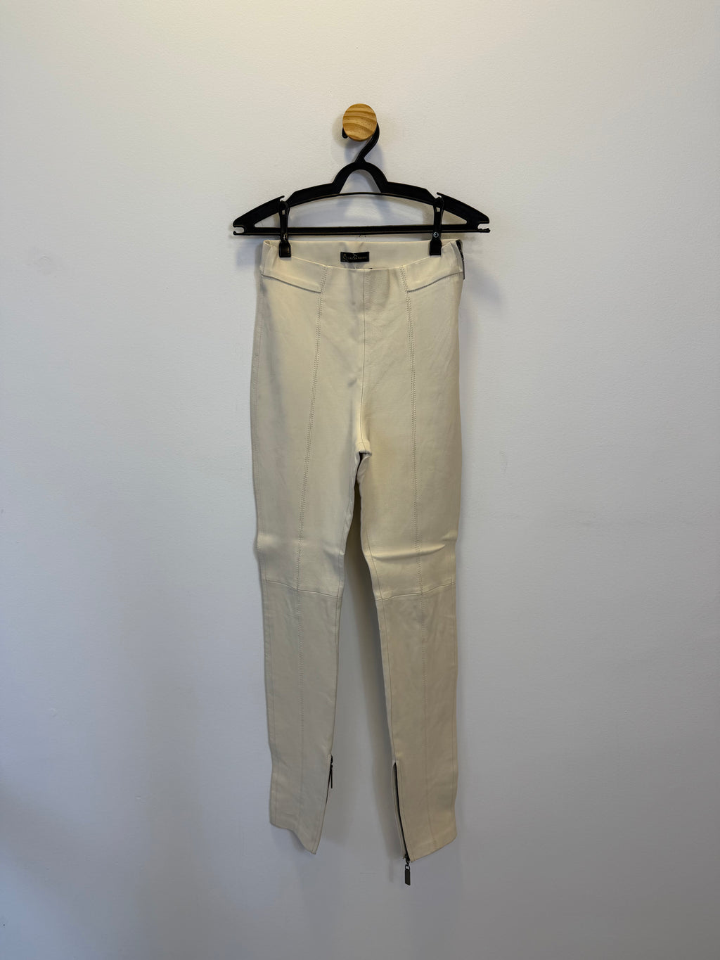 Calça em Couro Off White