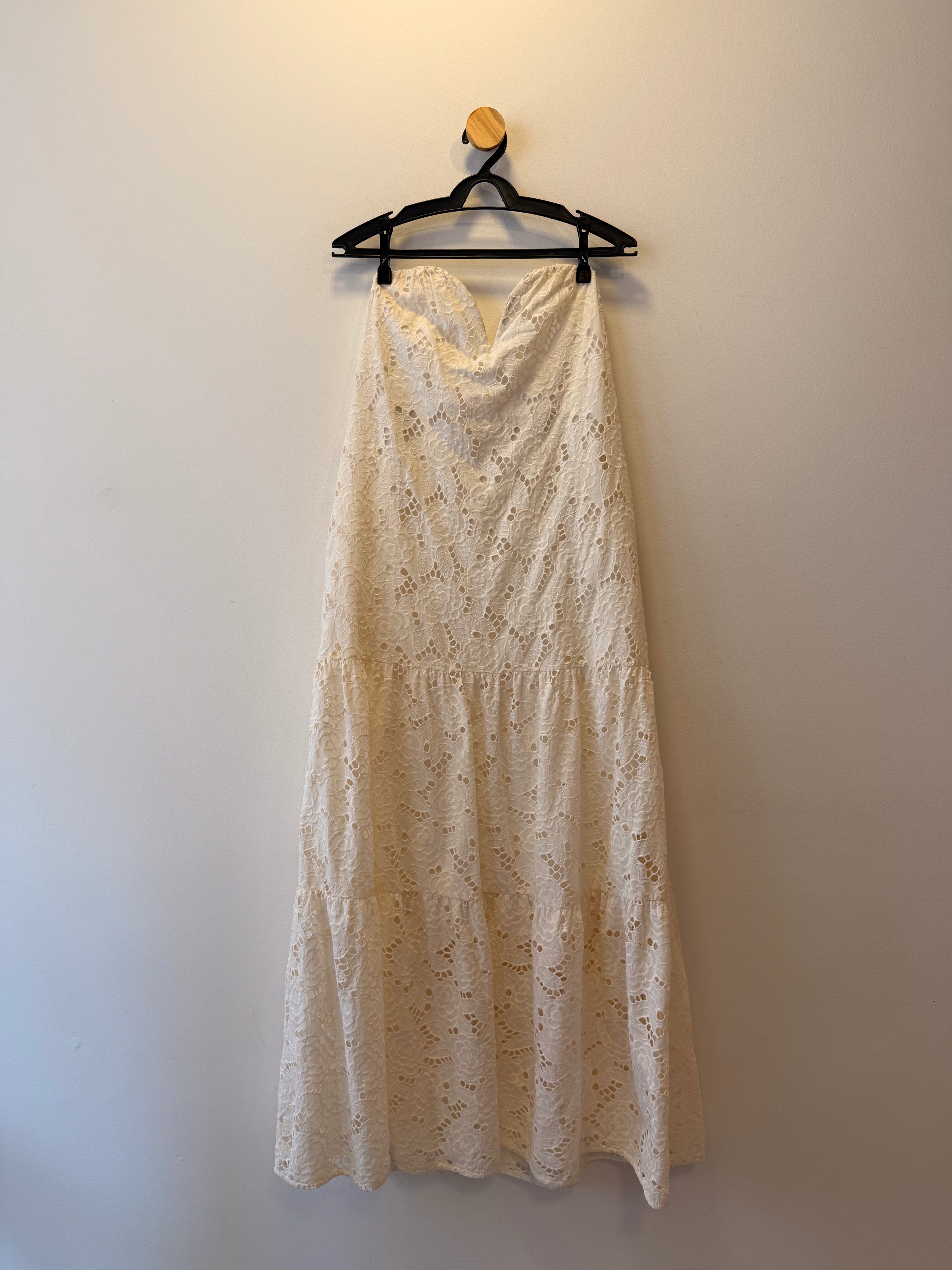 Vestido Longo em Renda Branca