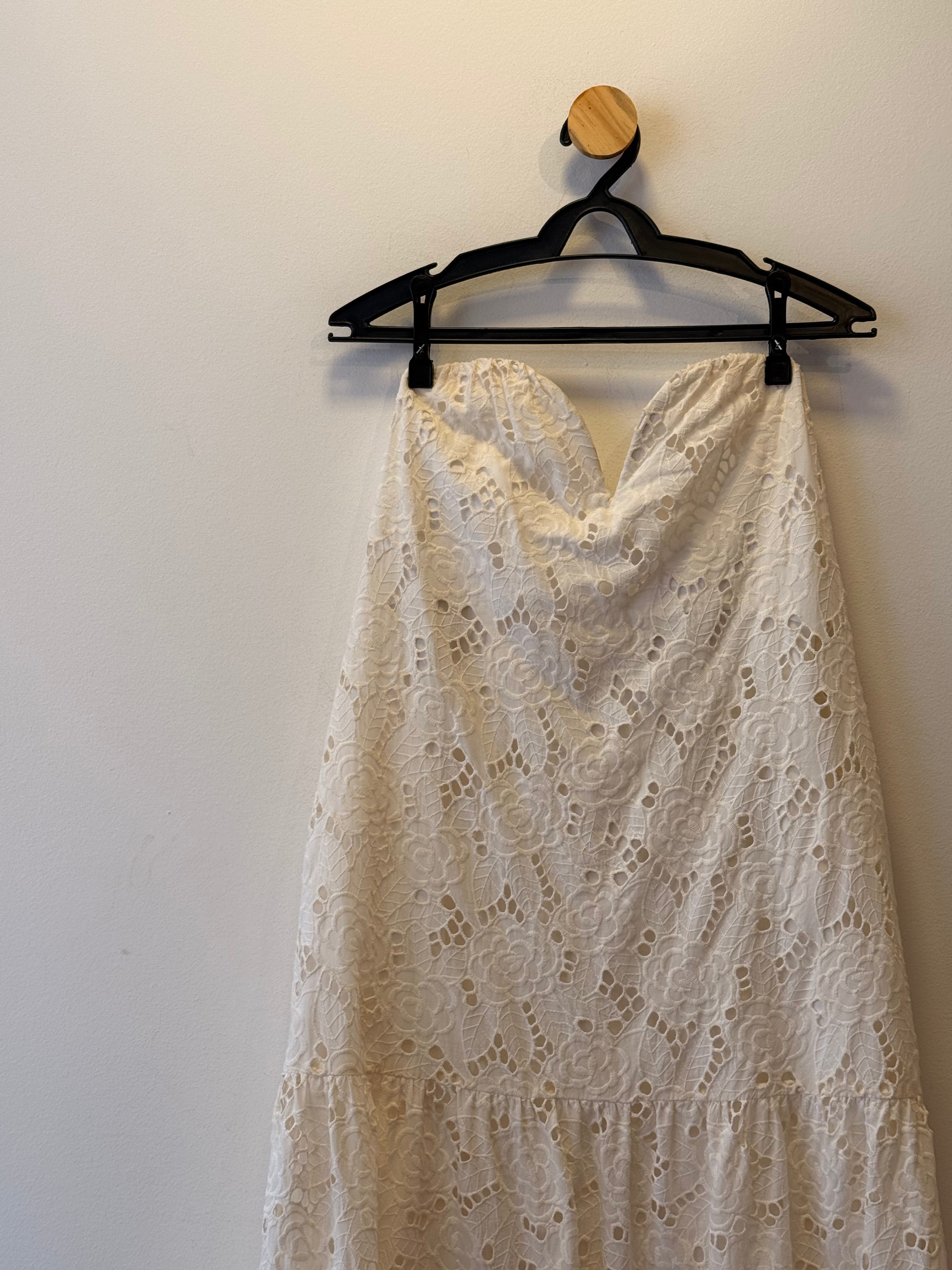 Vestido Longo em Renda Branca