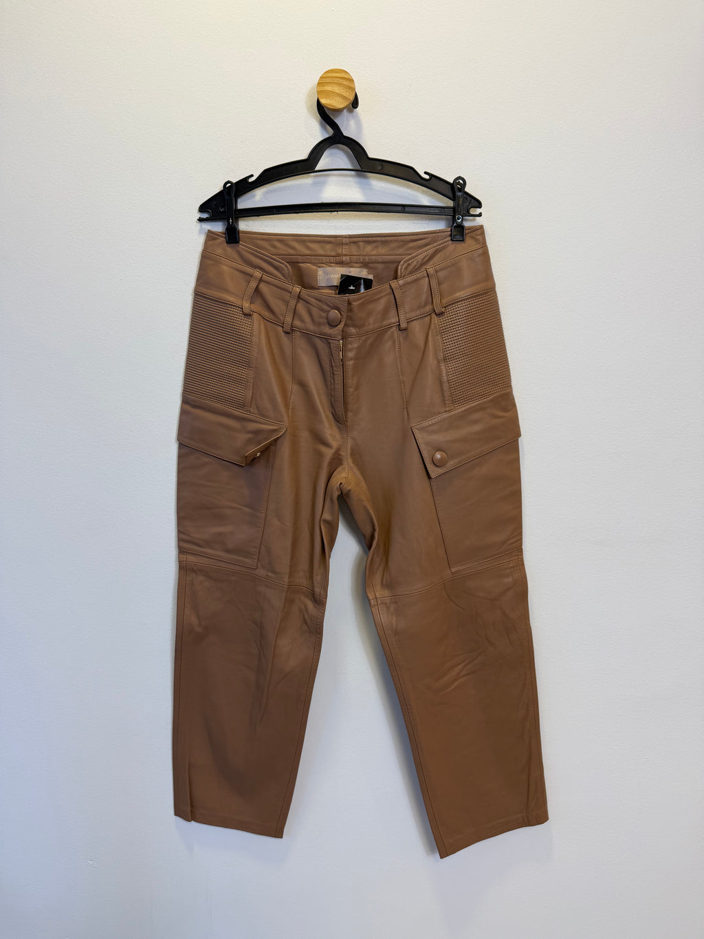 Calça Cargo em Couro Marrom