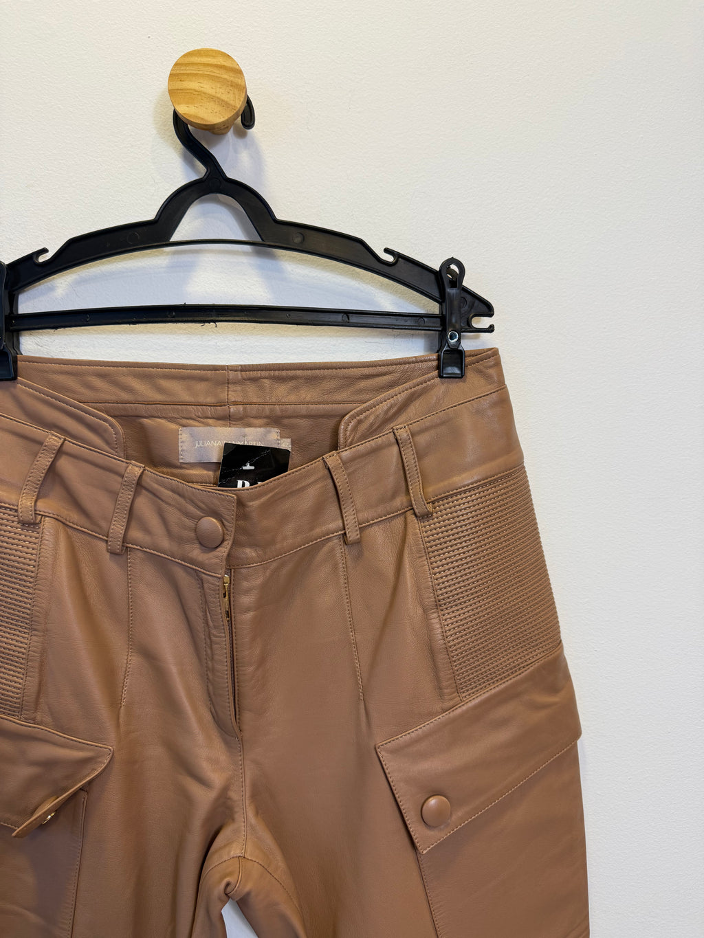 Calça Cargo em Couro Marrom