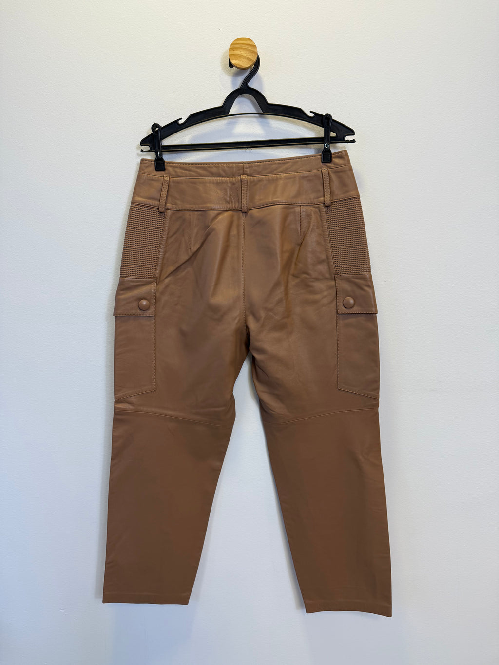 Calça Cargo em Couro Marrom