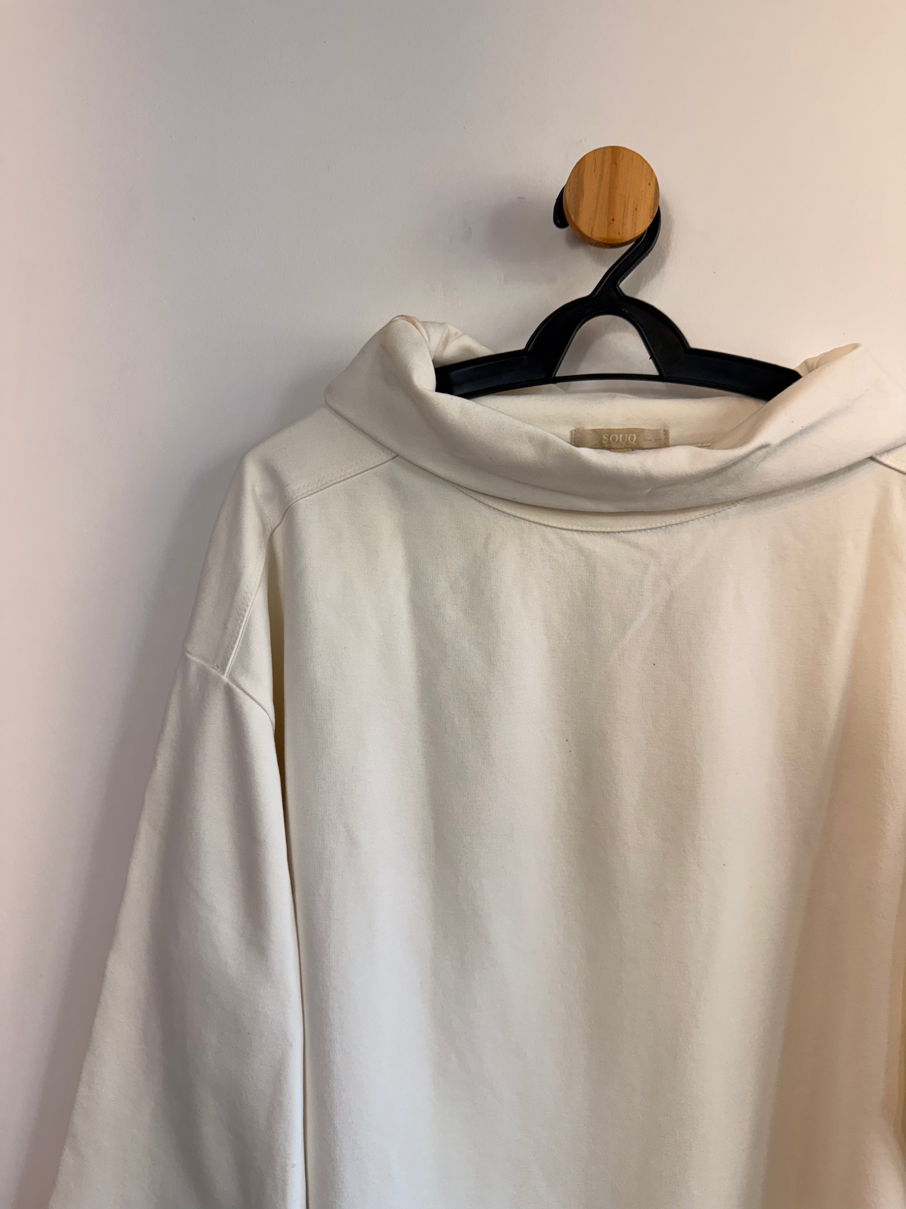 Blusa Branca Souq