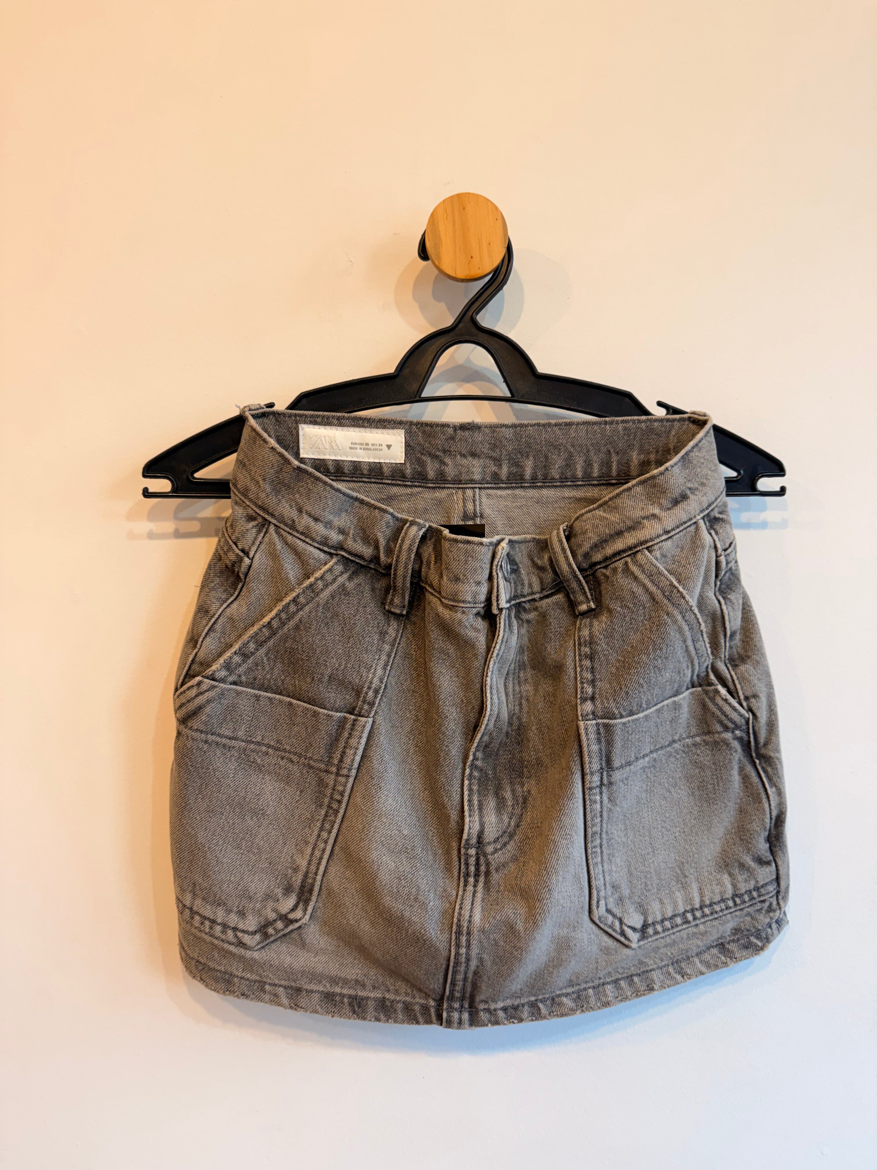 Saia Jeans Cinza Zara