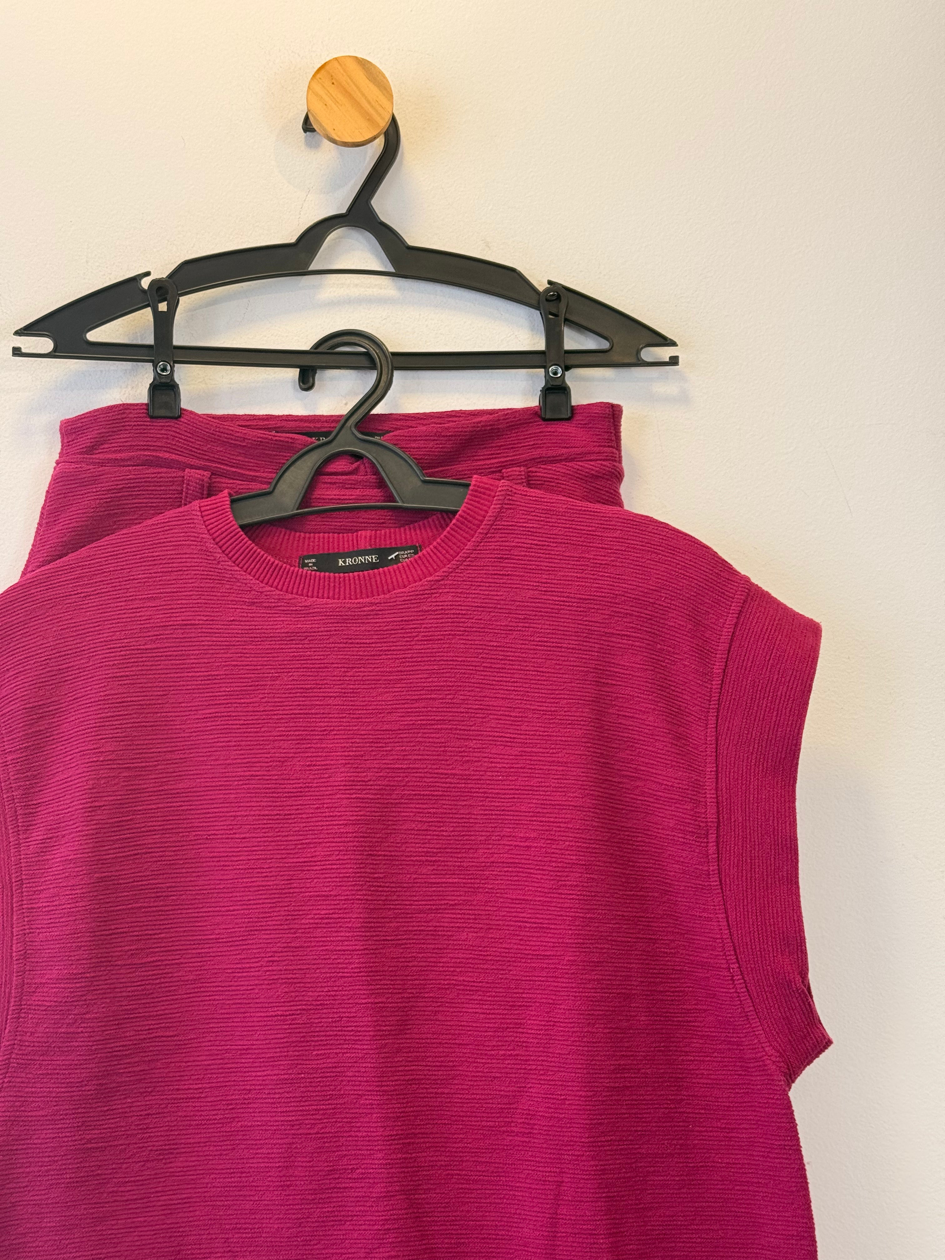 Conjunto Rosa Kronne